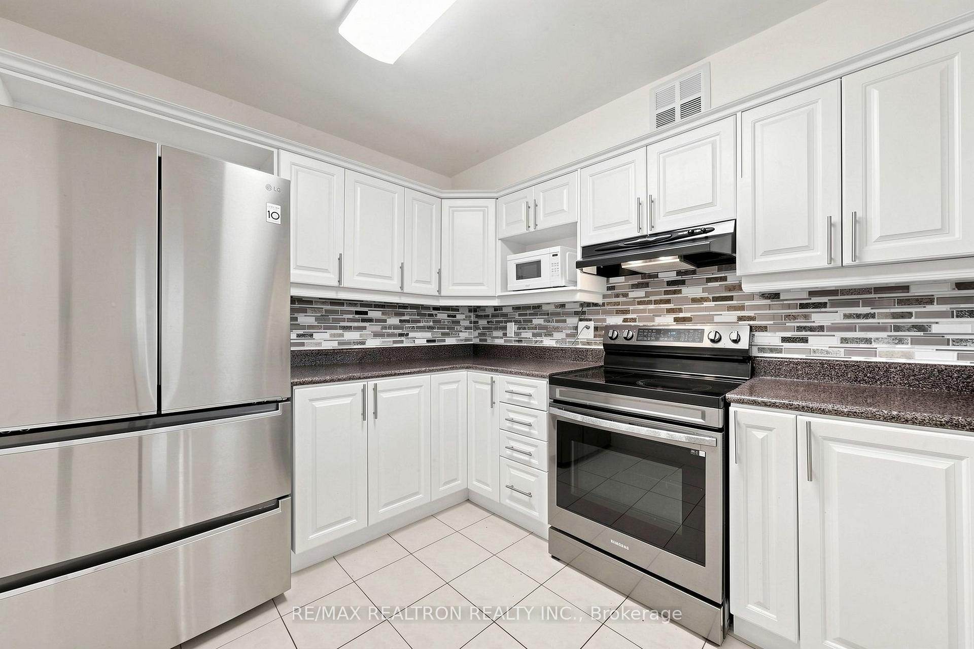 Photo 15 of Unit 1902, 236 Albion Road, Etobicoke, Elms-Old Rexdale — HOMEH