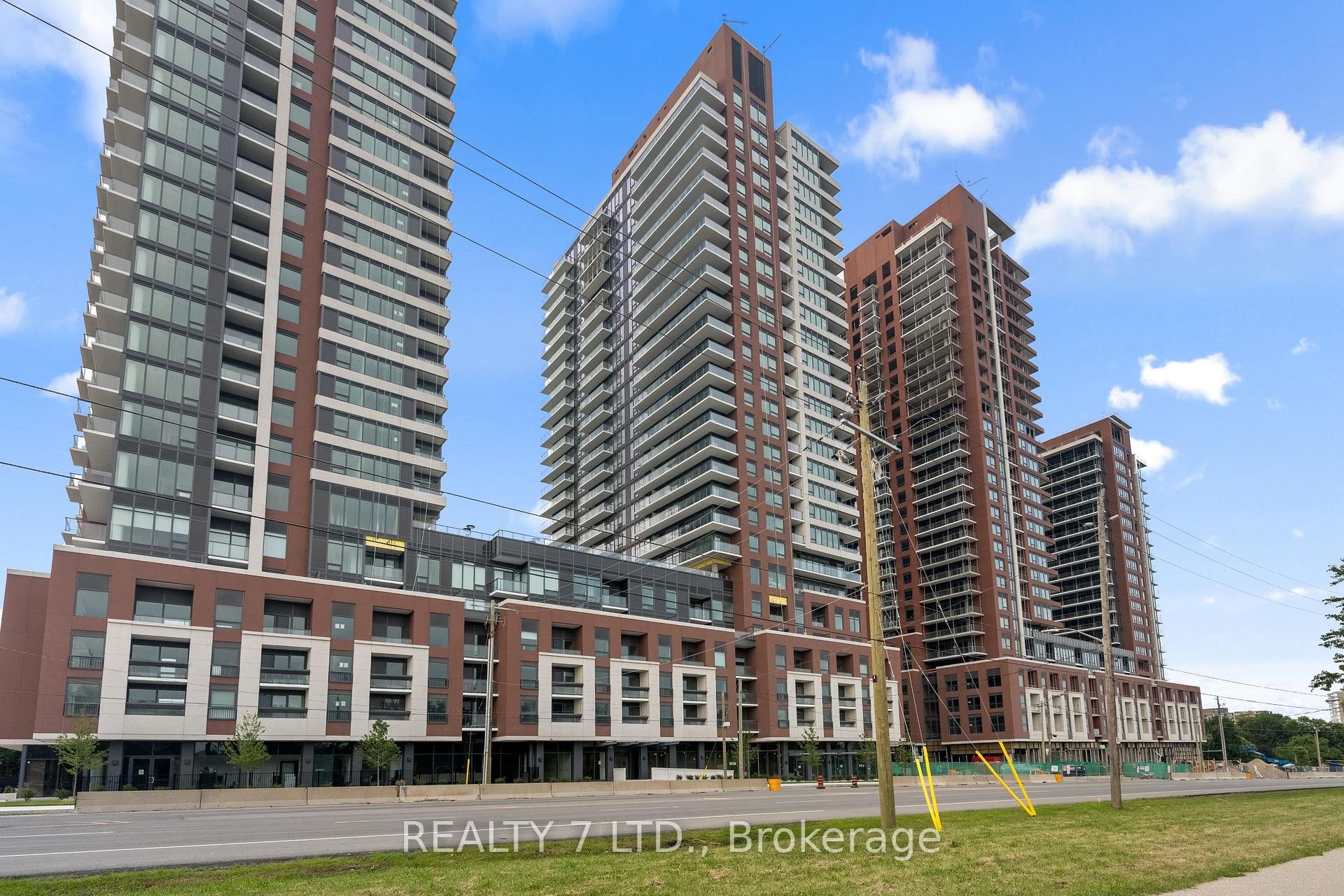 Photo 4 of Unit 708, 4010 Eglinton Avenue W, Etobicoke, Humber Heights — HOMEH