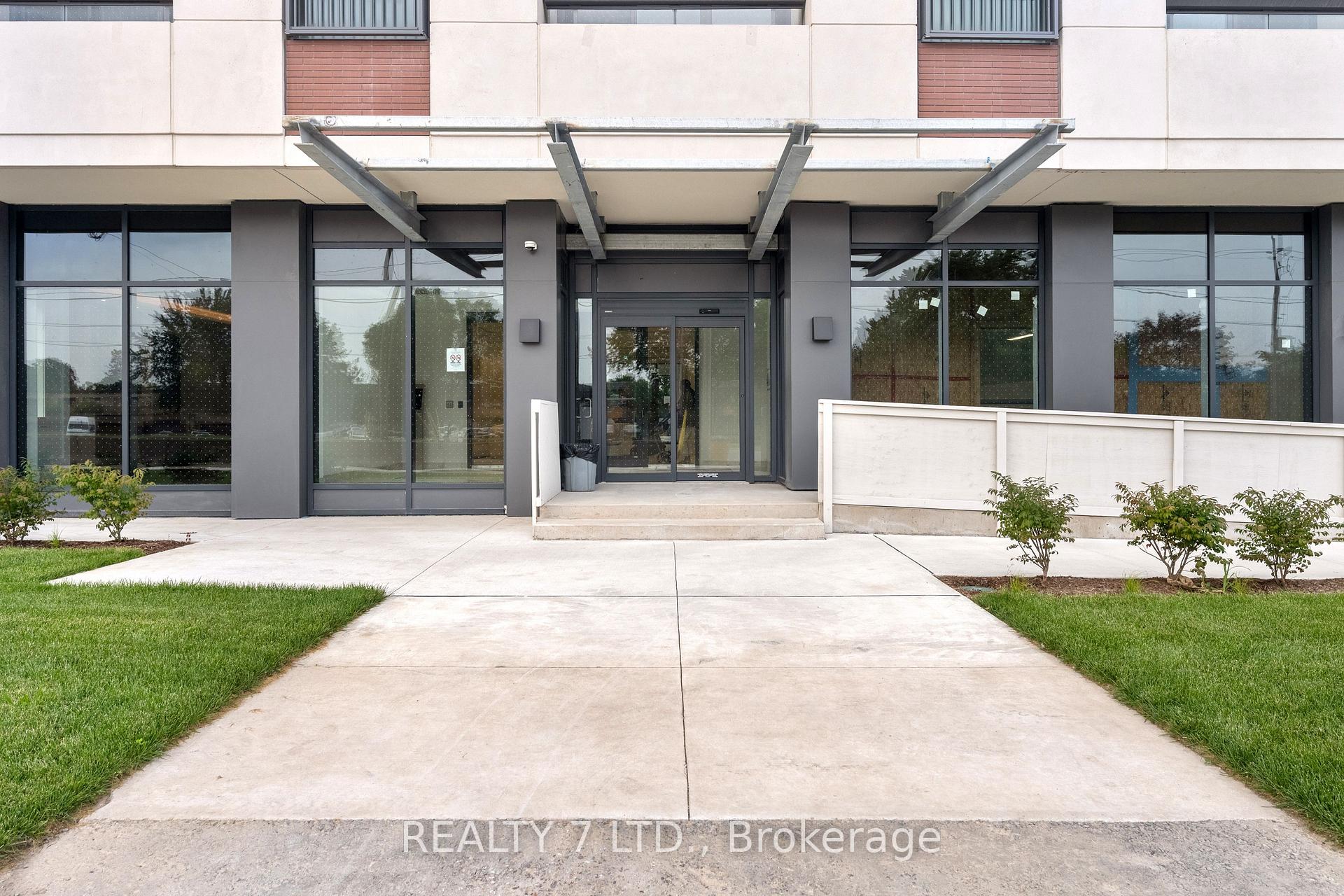 Photo 6 of Unit 708, 4010 Eglinton Avenue W, Etobicoke, Humber Heights — HOMEH