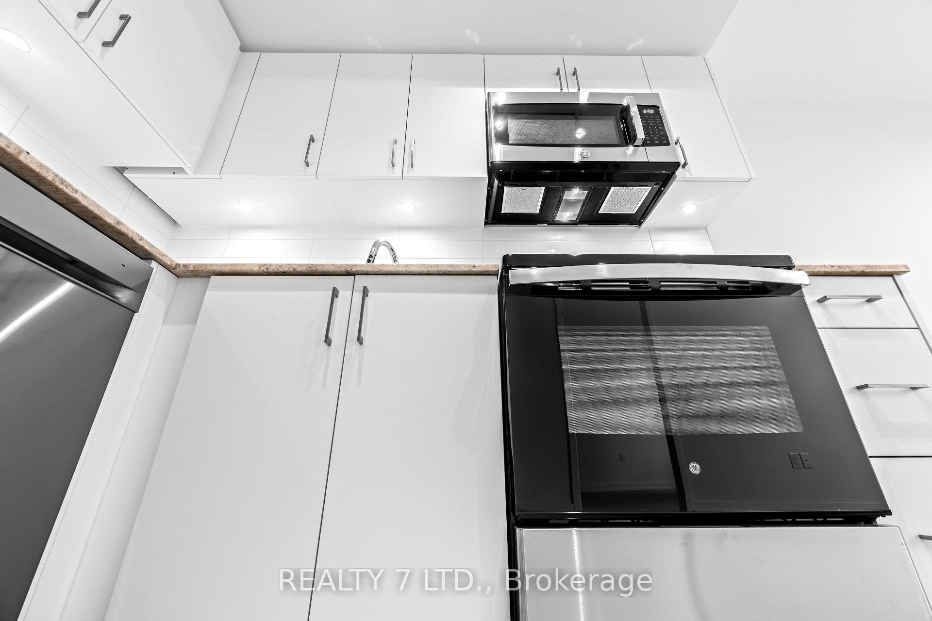 Photo 30 of Unit 708, 4010 Eglinton Avenue W, Etobicoke, Humber Heights — HOMEH