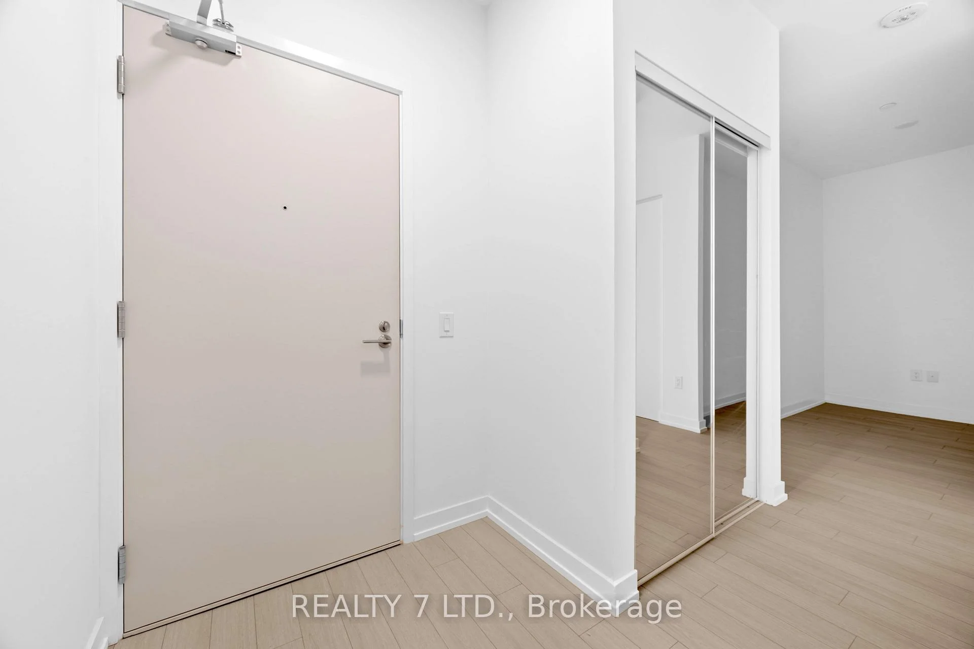 Photo 19 of Unit 708, 4010 Eglinton Avenue W, Etobicoke, Humber Heights — HOMEH