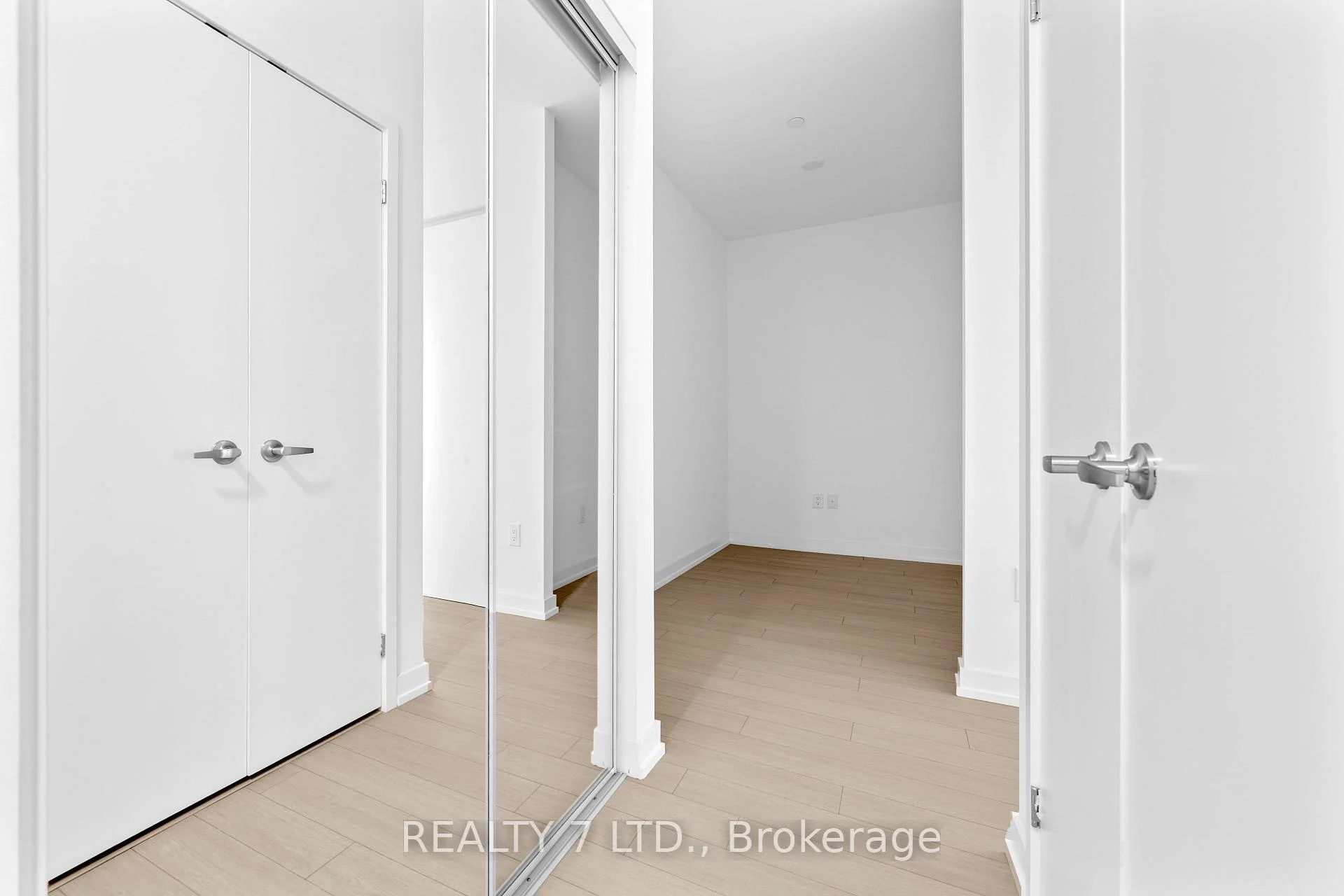 Photo 21 of Unit 708, 4010 Eglinton Avenue W, Etobicoke, Humber Heights — HOMEH