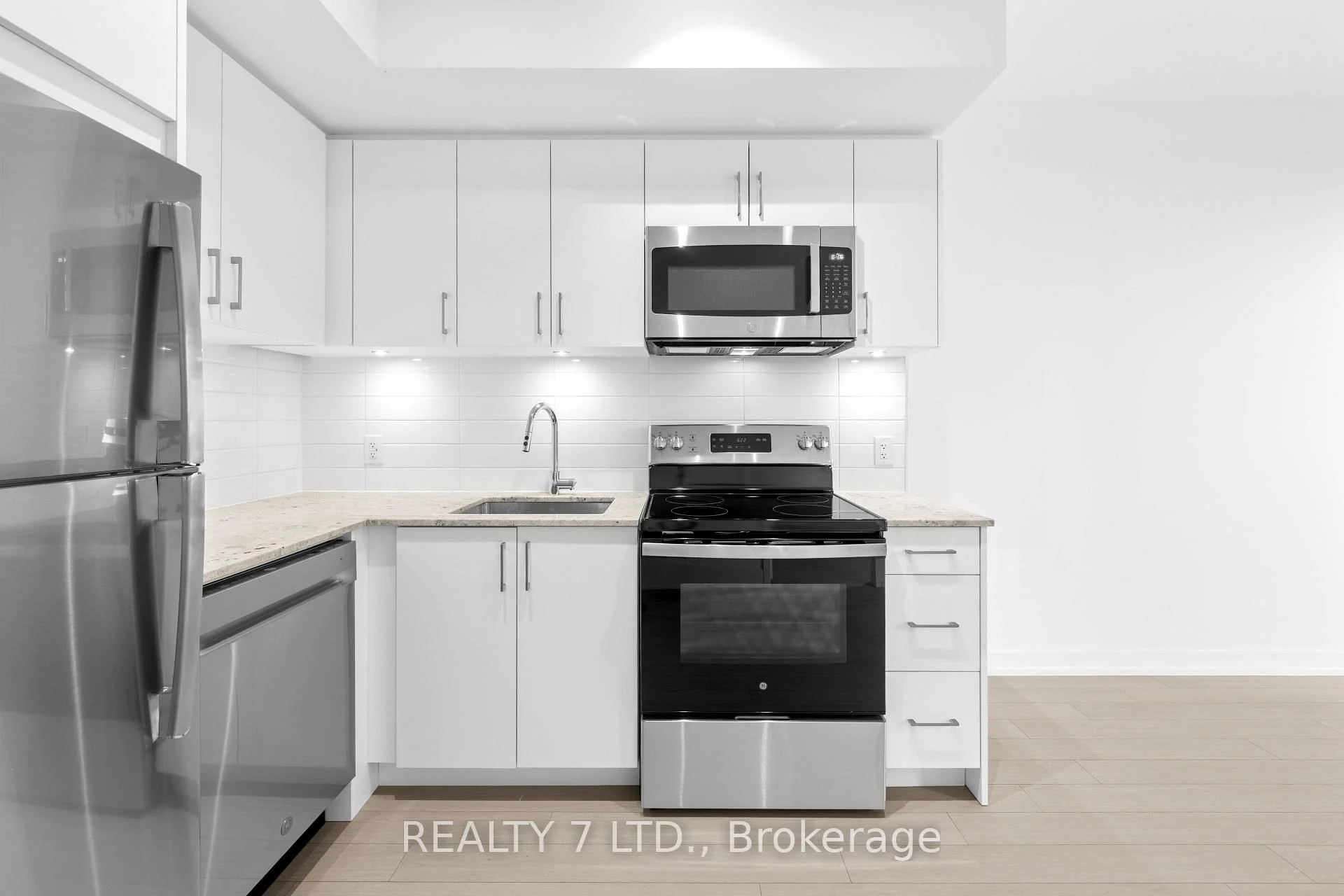 Photo 27 of Unit 708, 4010 Eglinton Avenue W, Etobicoke, Humber Heights — HOMEH