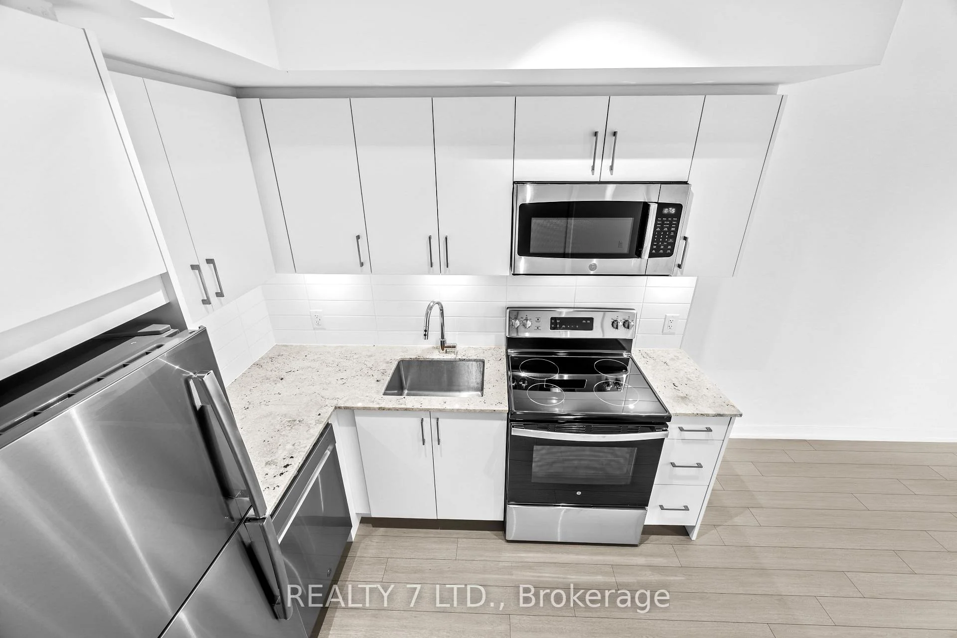Photo 33 of Unit 708, 4010 Eglinton Avenue W, Etobicoke, Humber Heights — HOMEH