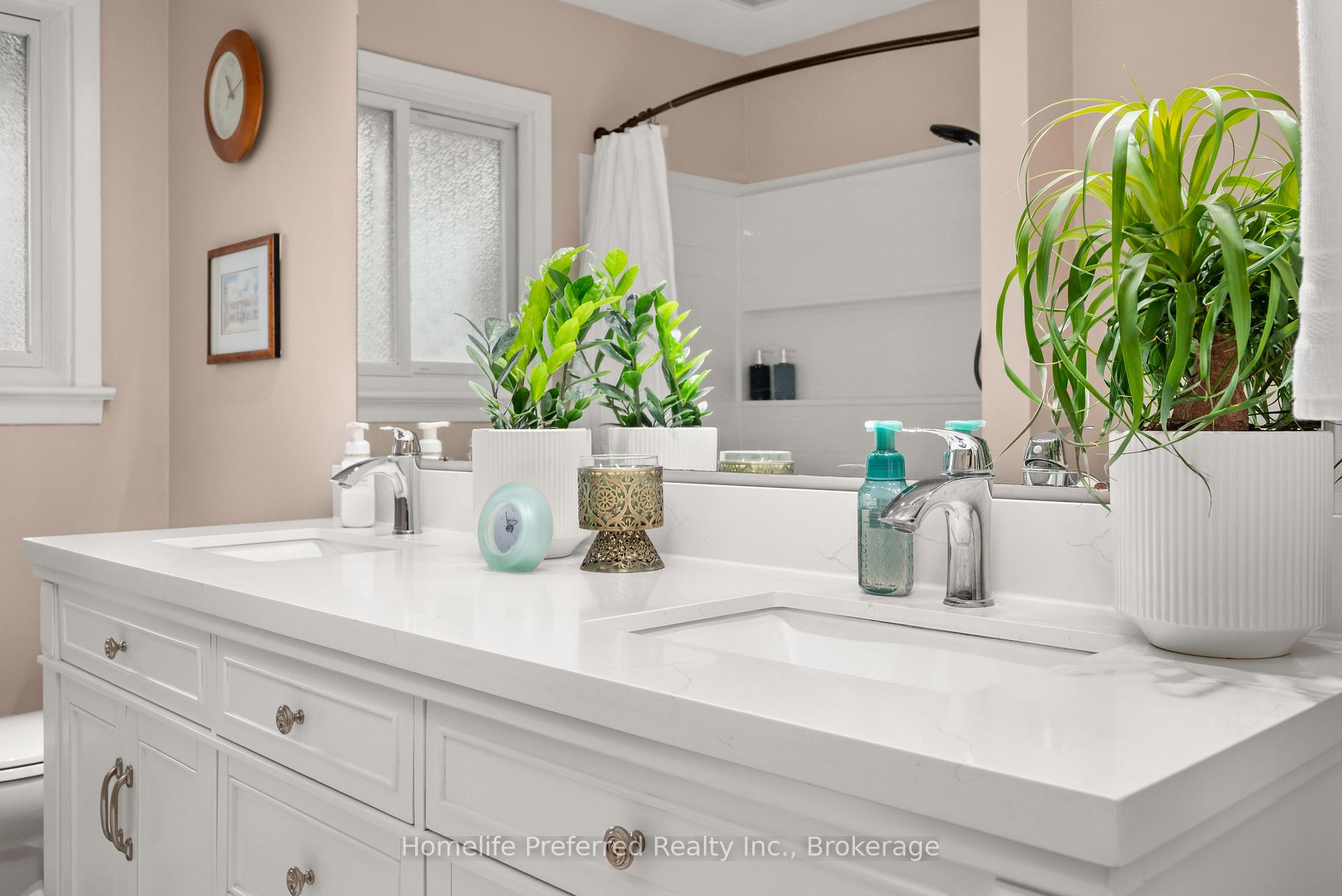 Photo 24 of 548 Bissview Avenue, Selwyn — HOMEH