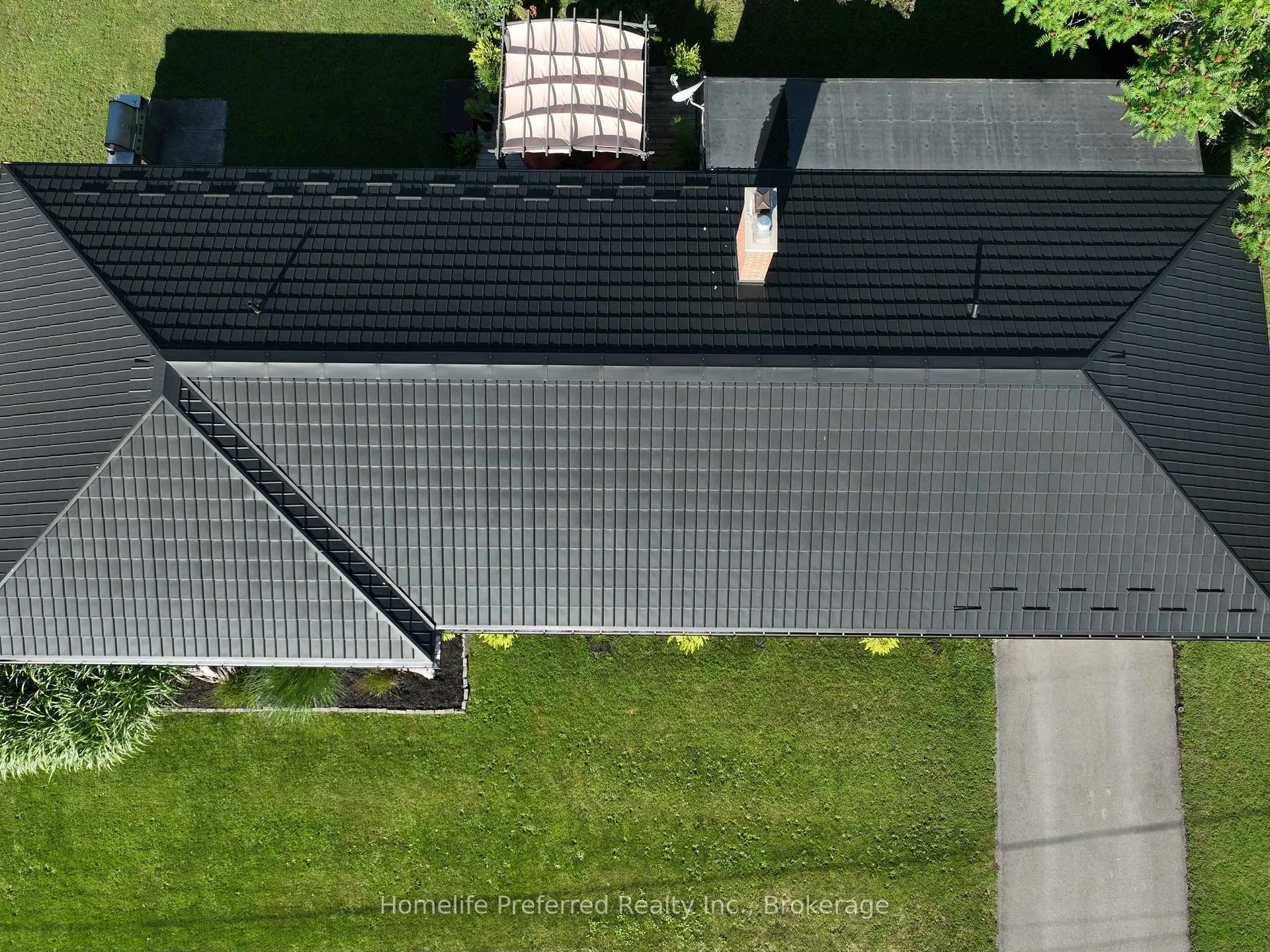 Photo 4 of 548 Bissview Avenue, Selwyn — HOMEH