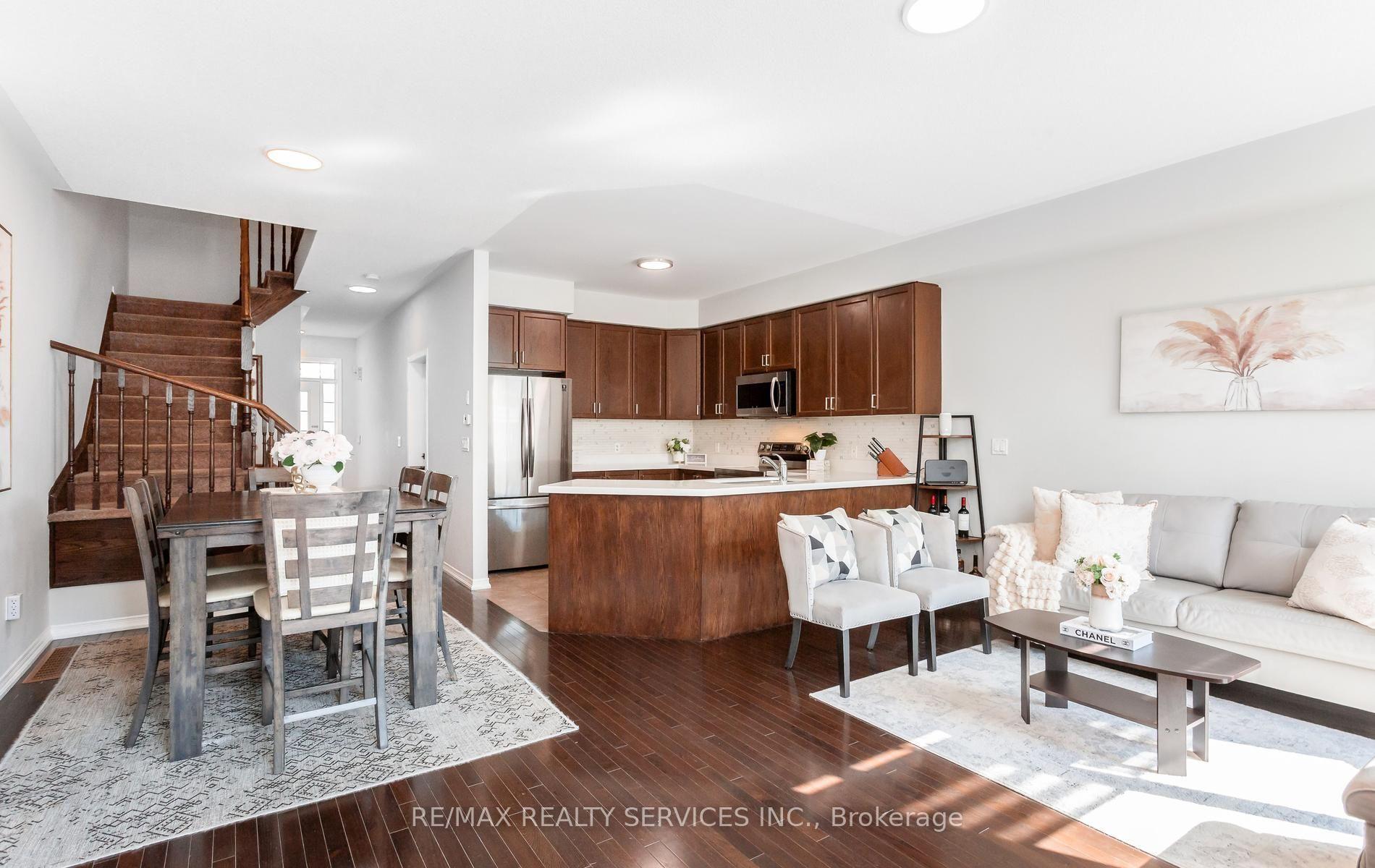 Photo 8 of Unit 90, 651 Farmstead Drive, Milton, Willmott — HOMEH
