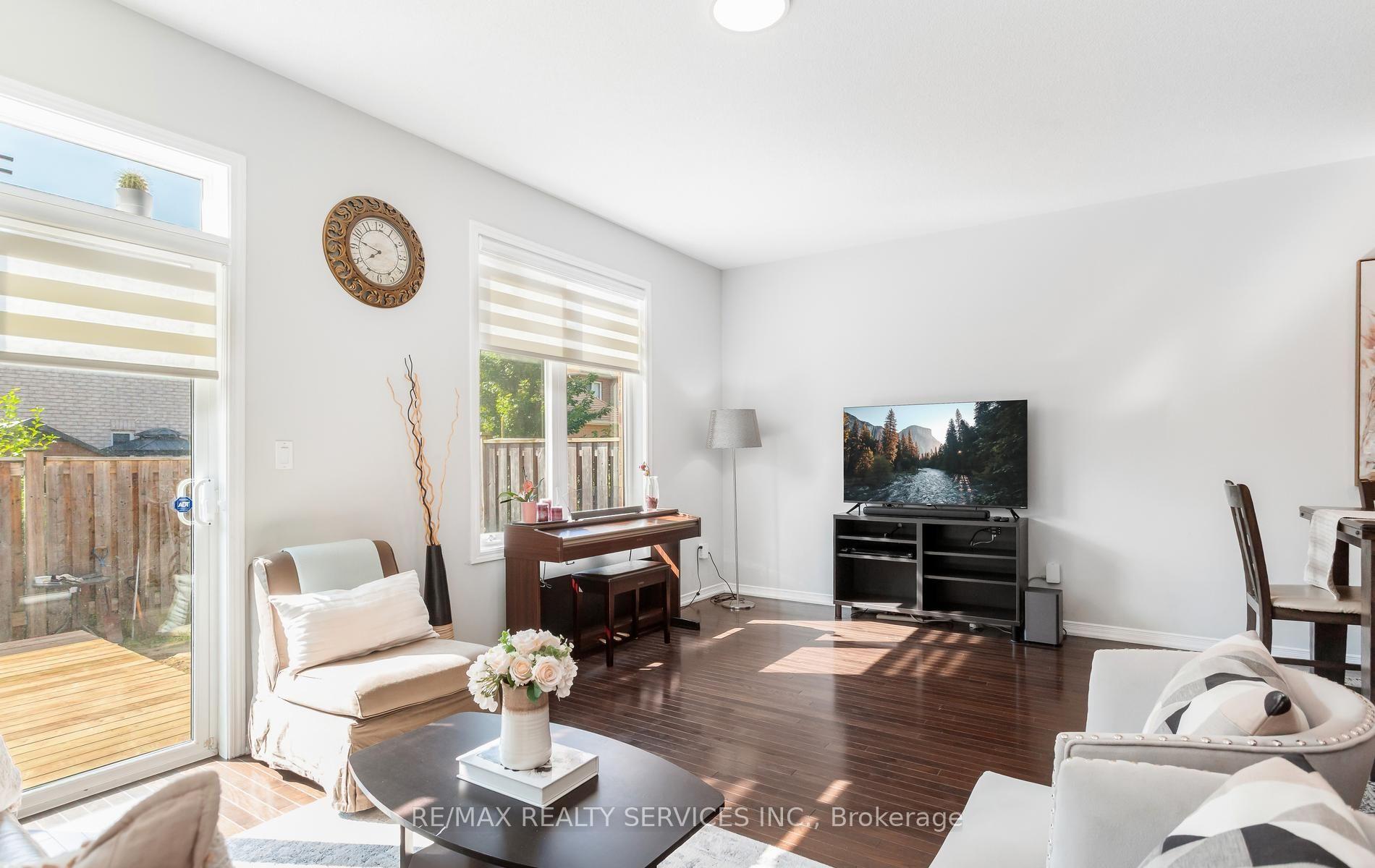 Photo 9 of Unit 90, 651 Farmstead Drive, Milton, Willmott — HOMEH