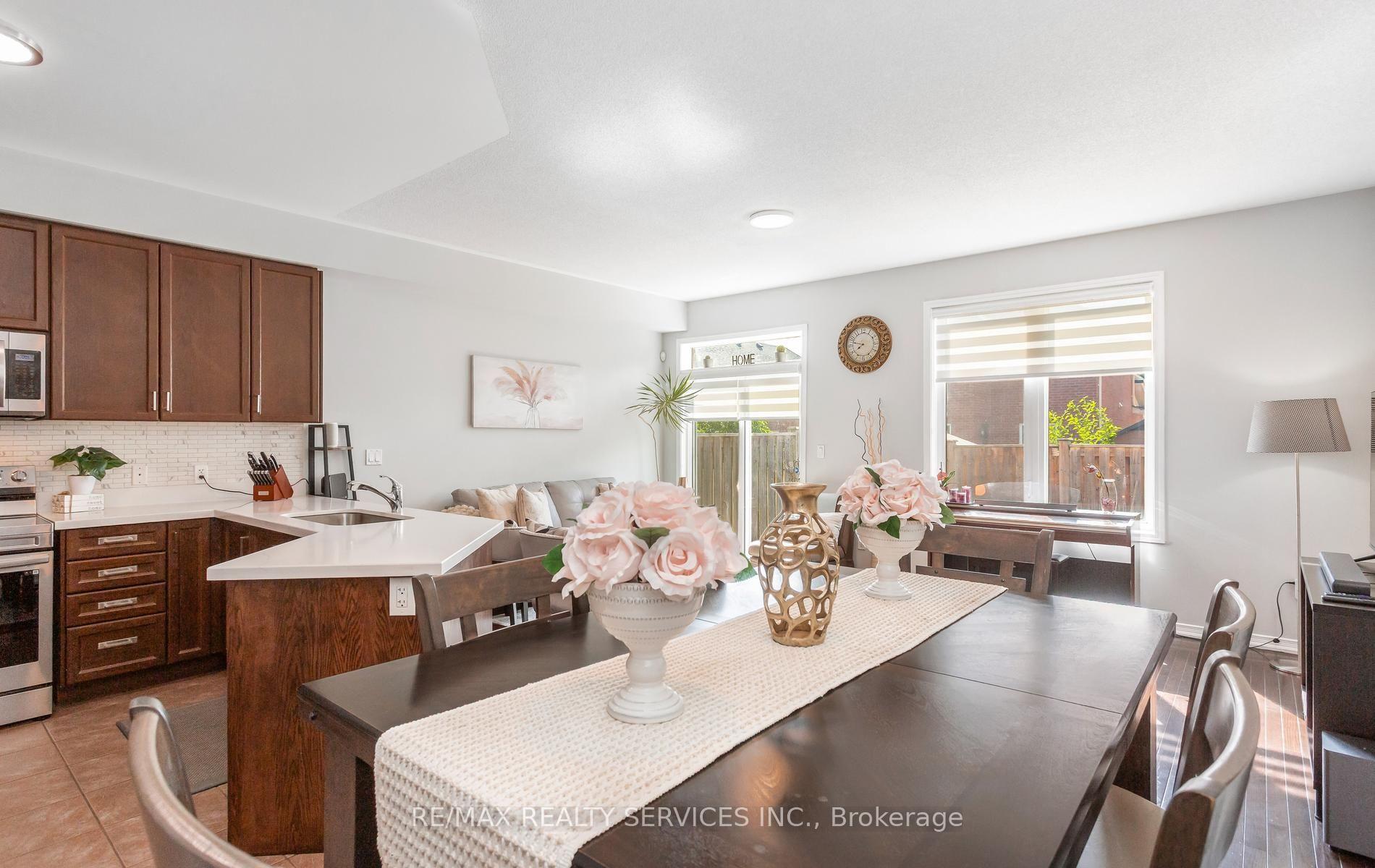Photo 13 of Unit 90, 651 Farmstead Drive, Milton, Willmott — HOMEH