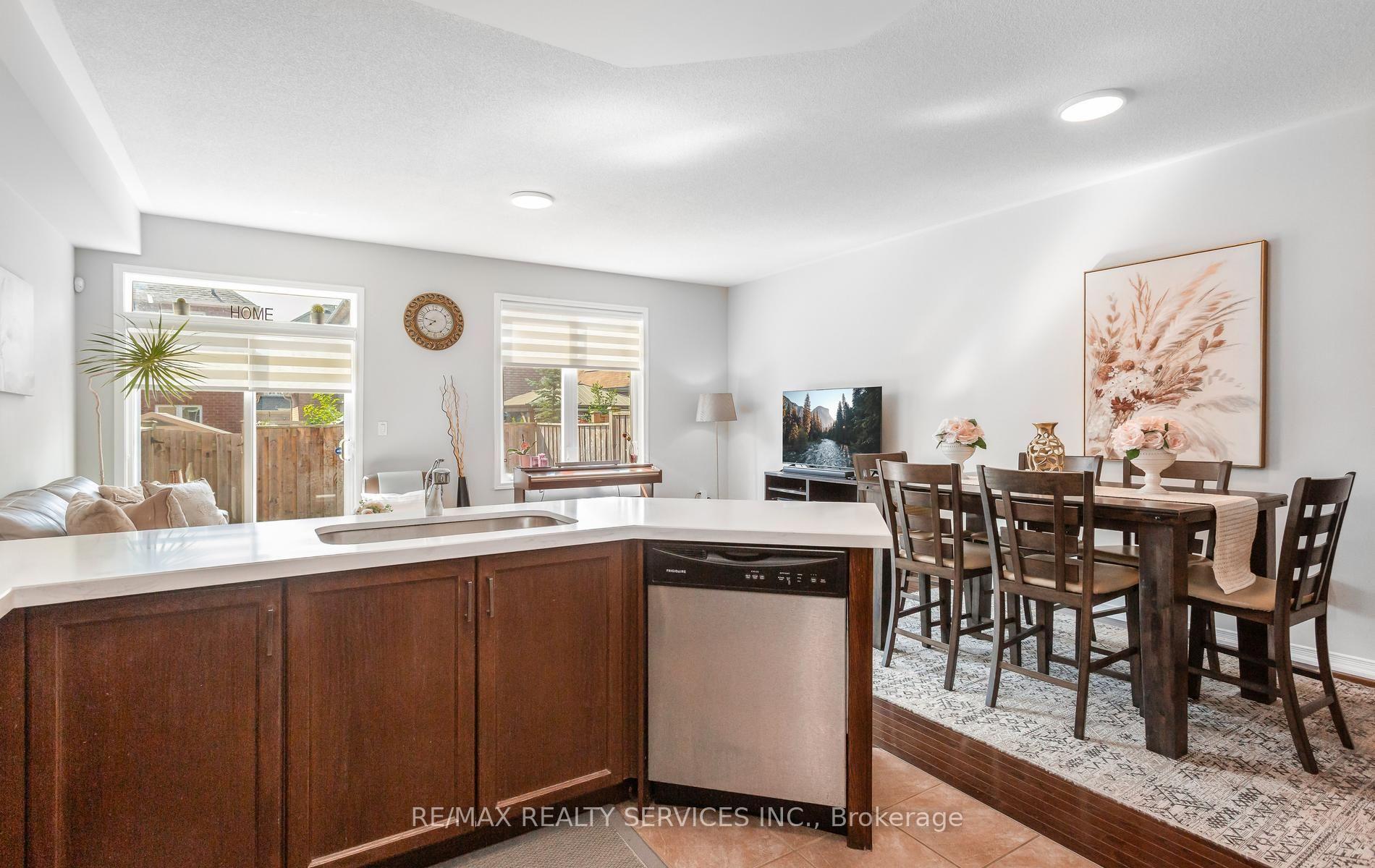 Photo 17 of Unit 90, 651 Farmstead Drive, Milton, Willmott — HOMEH