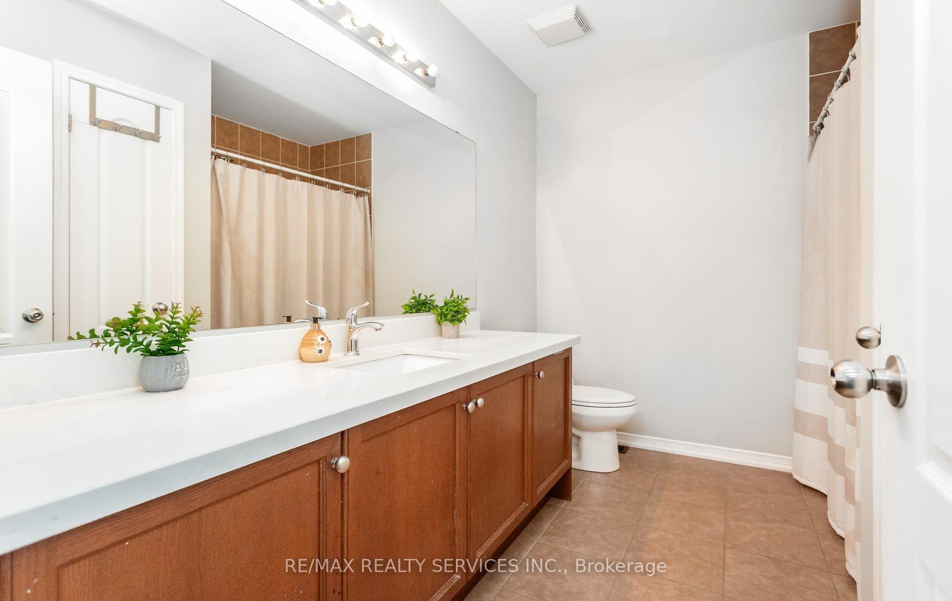 Photo 33 of Unit 90, 651 Farmstead Drive, Milton, Willmott — HOMEH