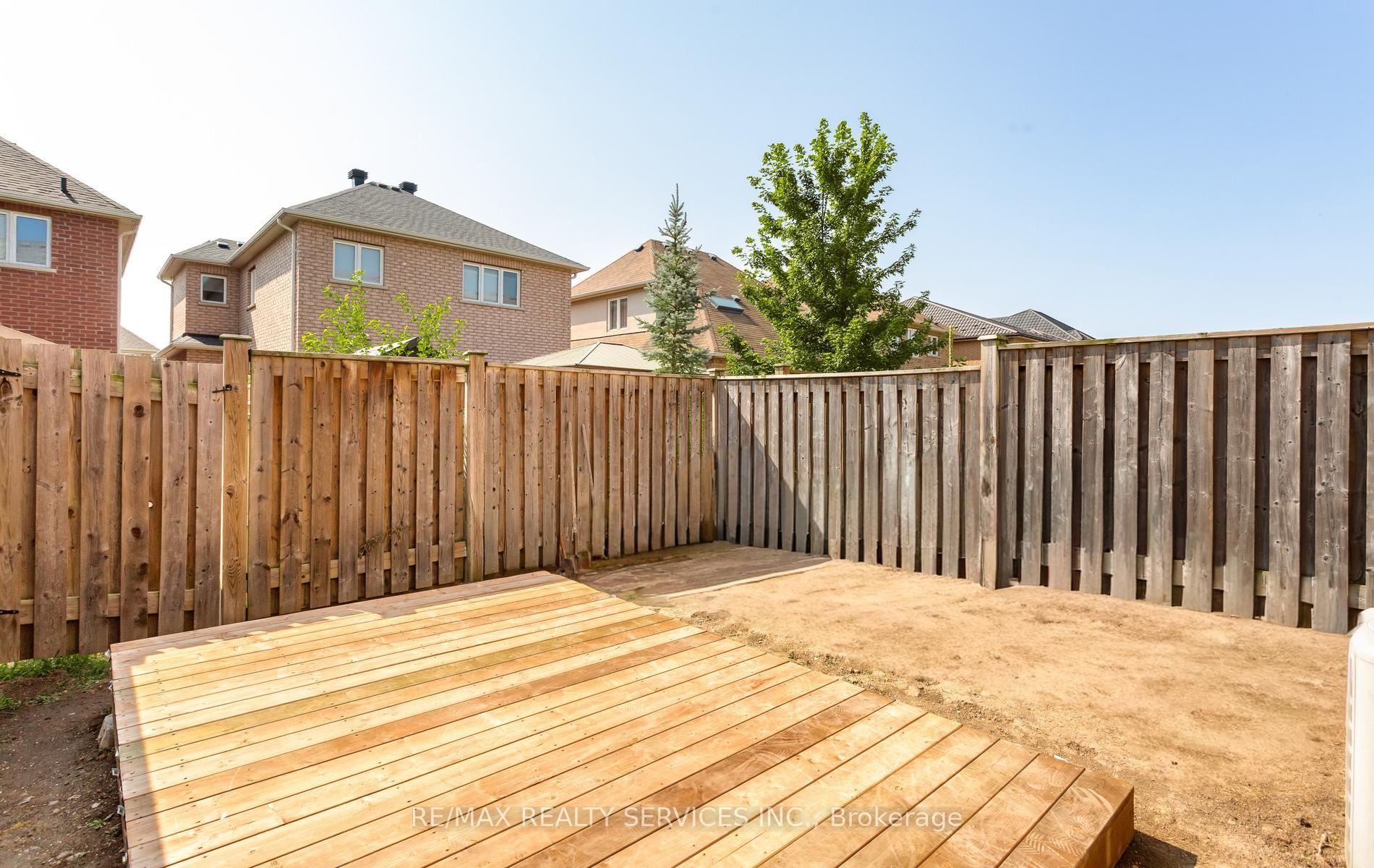 Photo 35 of Unit 90, 651 Farmstead Drive, Milton, Willmott — HOMEH
