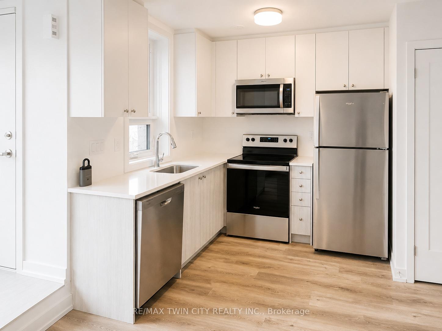 Photo 3 of Unit Q24, 25 Palace Street, Kitchener, Laurentian Hills — HOMEH