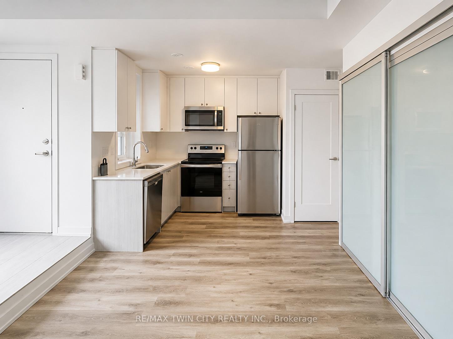 Photo 4 of Unit Q24, 25 Palace Street, Kitchener, Laurentian Hills — HOMEH