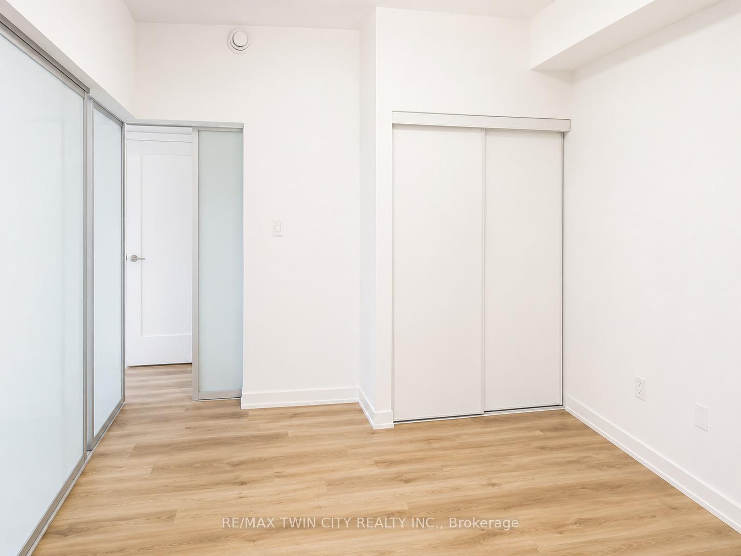 Photo 5 of Unit Q24, 25 Palace Street, Kitchener, Laurentian Hills — HOMEH