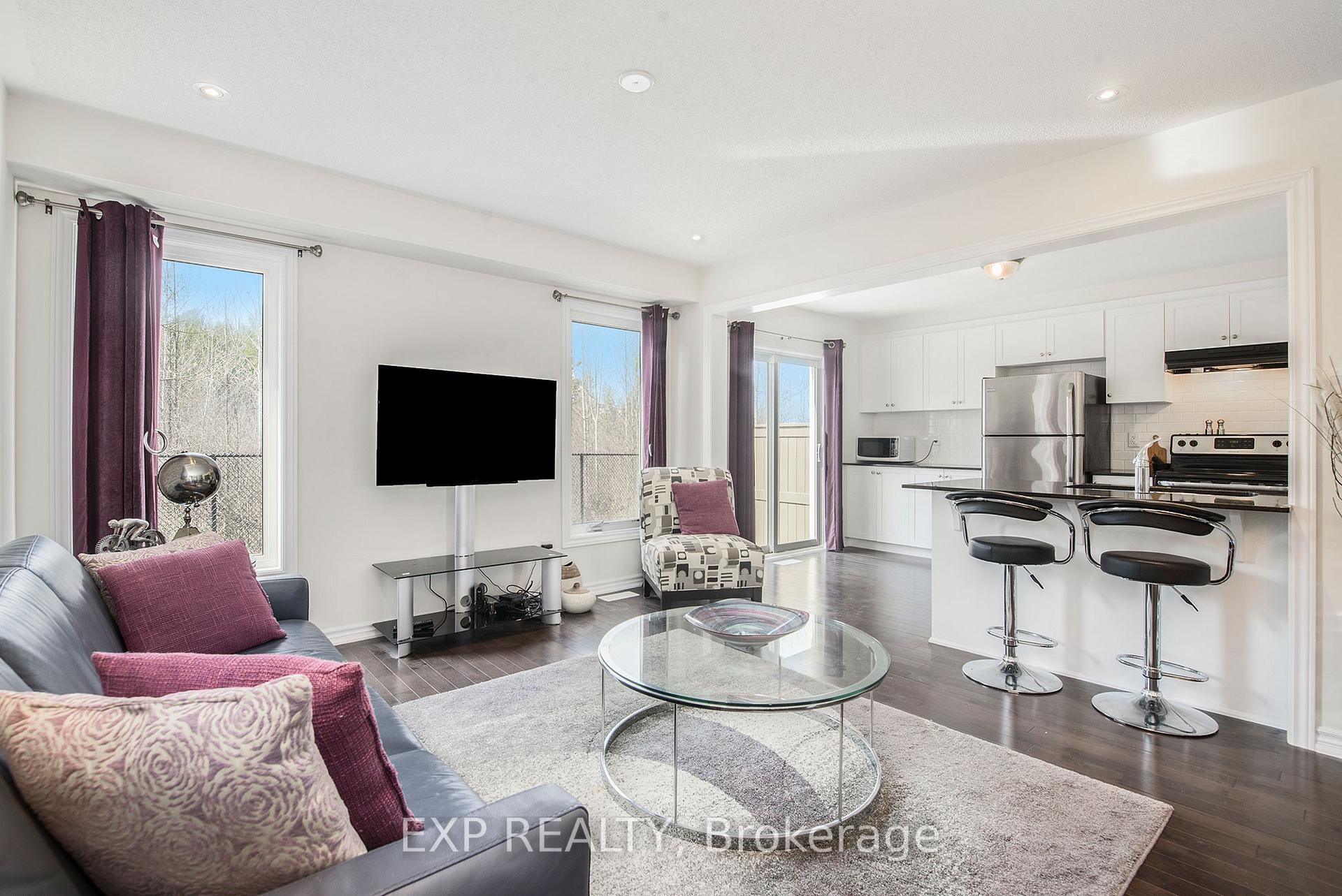 Photo 3 of 141 Maestro Avenue, Ottawa, Stittsville (North) — HOMEH