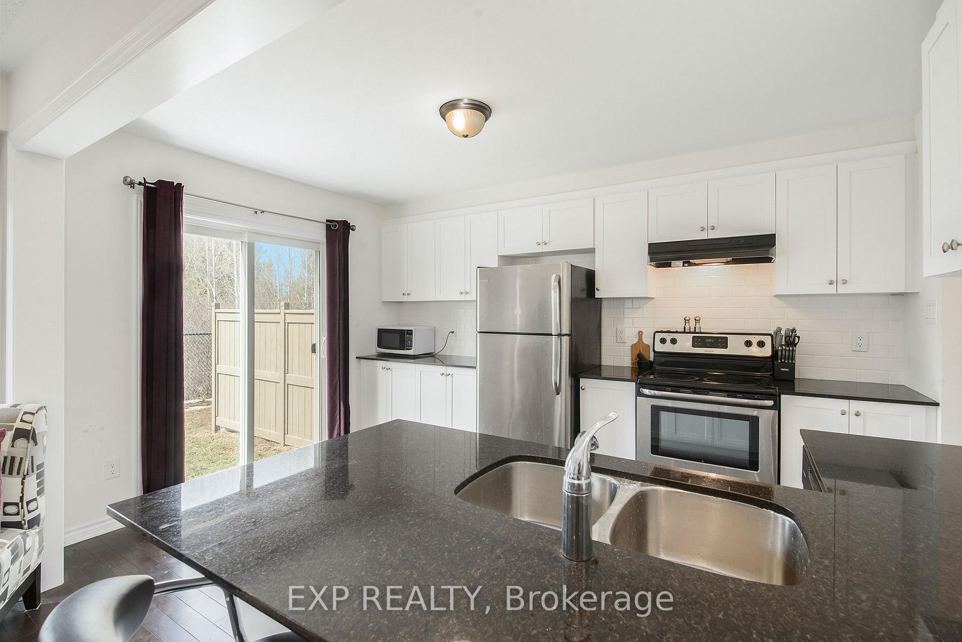 Photo 13 of 141 Maestro Avenue, Ottawa, Stittsville (North) — HOMEH