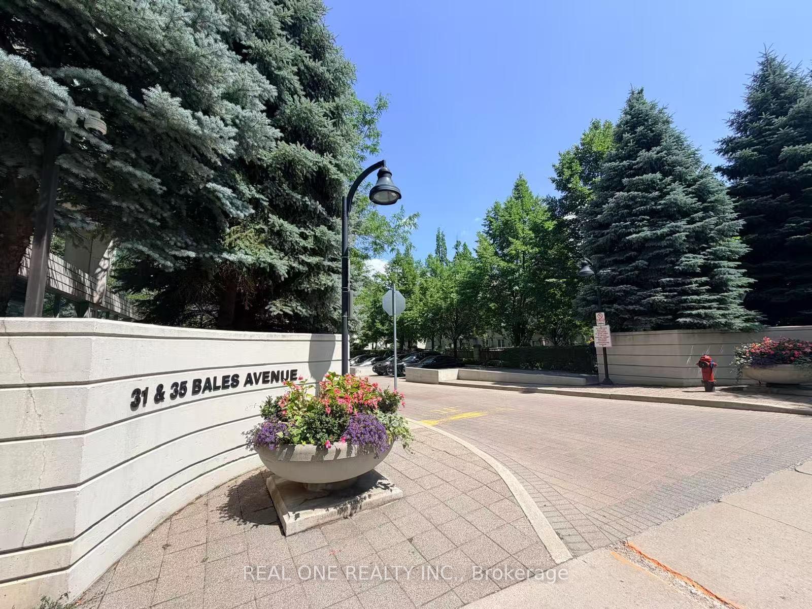 Front of Unit 1607, 31 Bales Avenue