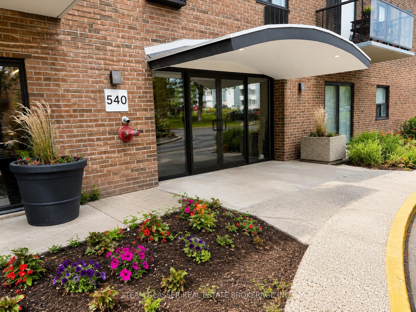 Front of Unit 401, 540 Proudfoot Lane