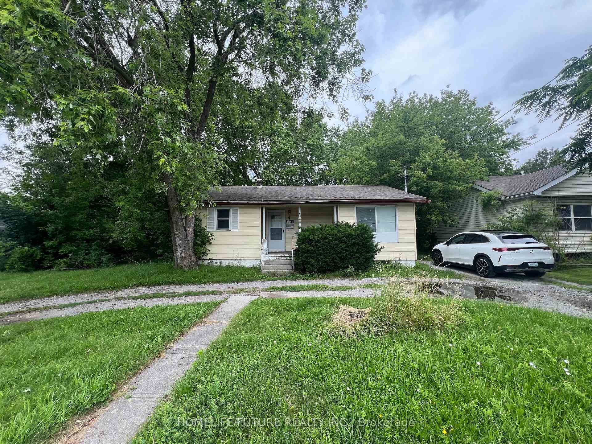 Photo 1 of 804 Dundas Street W, Whitby, Lynde Creek — HOMEH