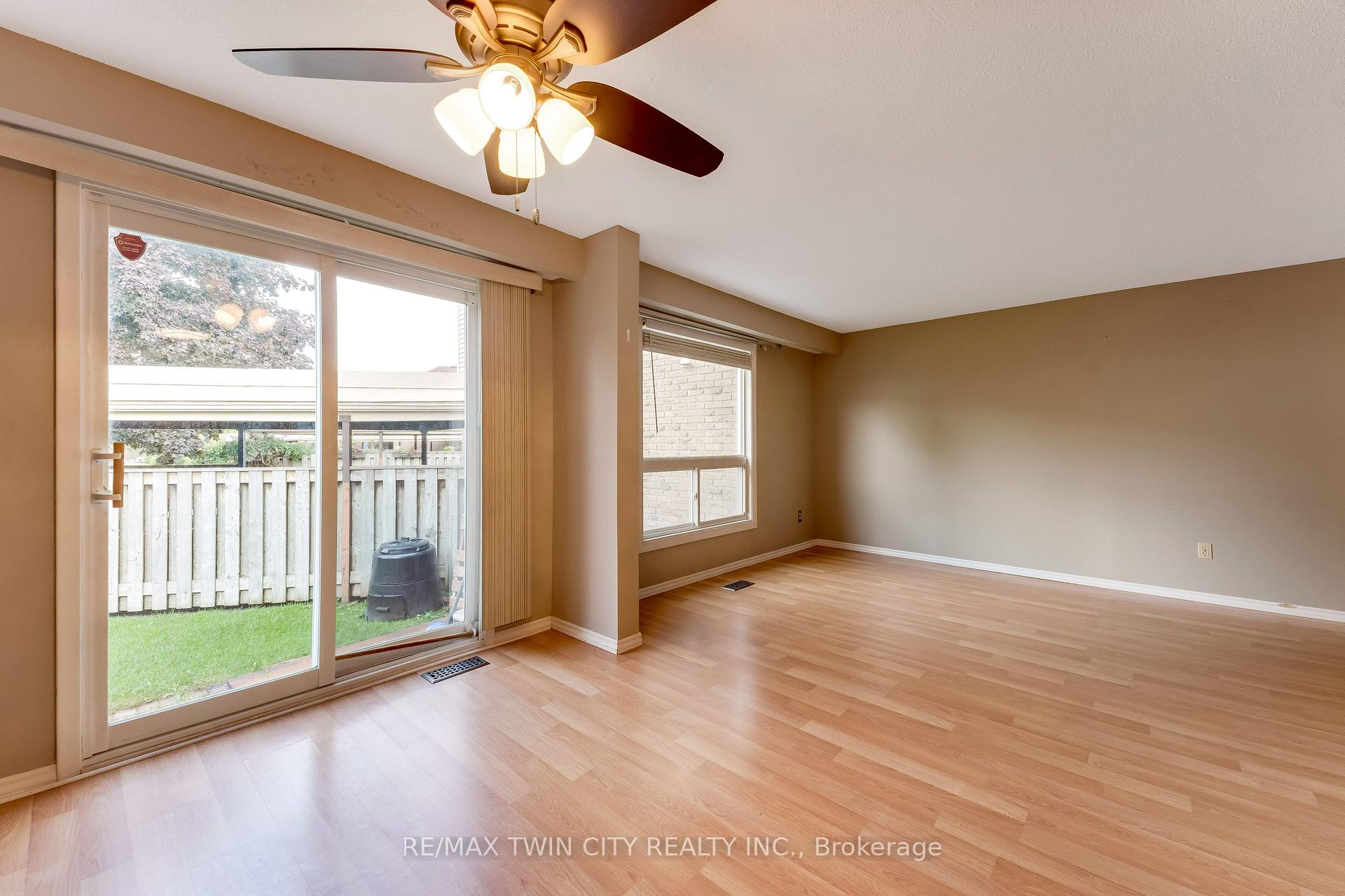 Photo 6 of Unit 23, 415 Morgan Avenue, Kitchener, Centreville Chicopee — HOMEH