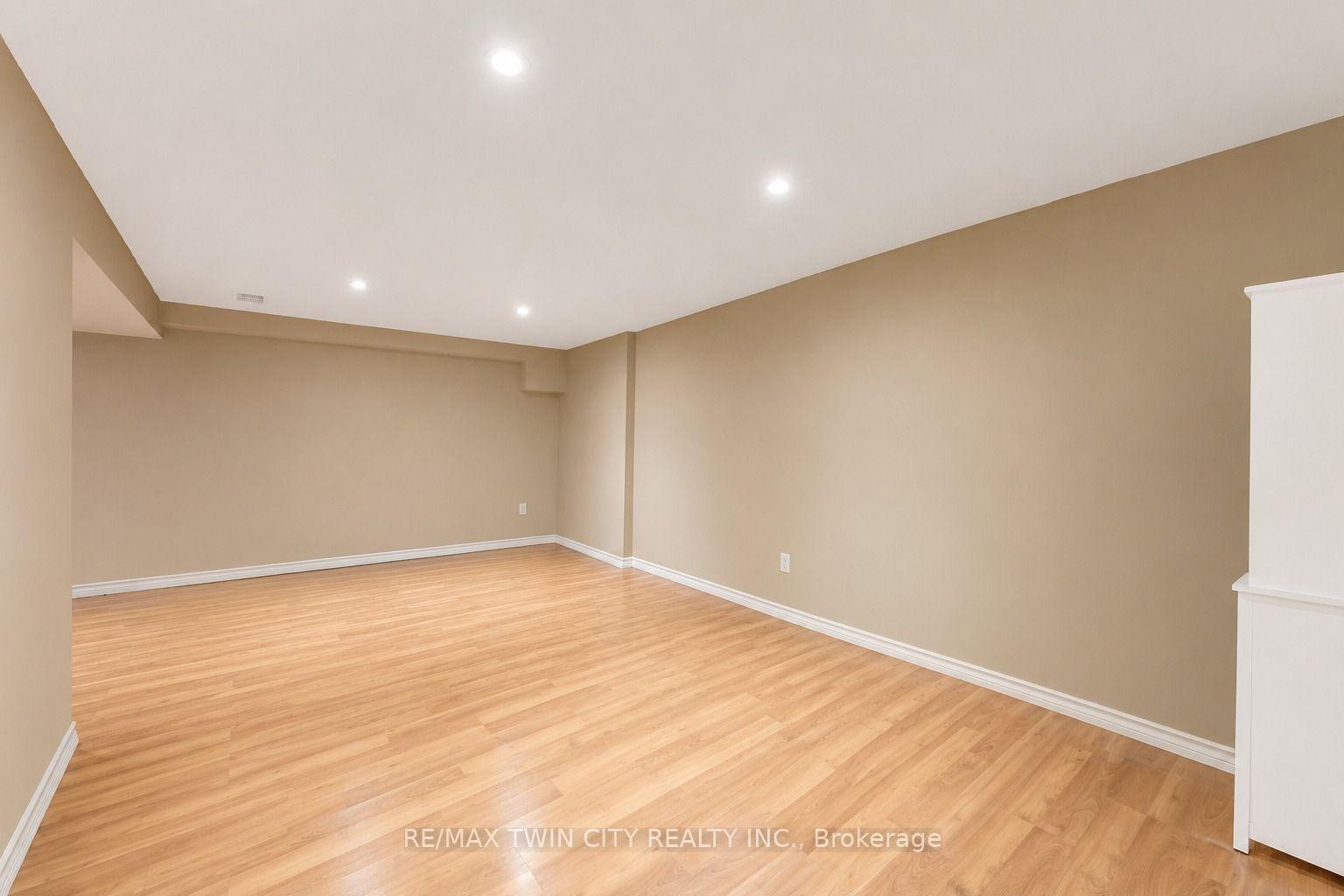 Photo 13 of Unit 23, 415 Morgan Avenue, Kitchener, Centreville Chicopee — HOMEH