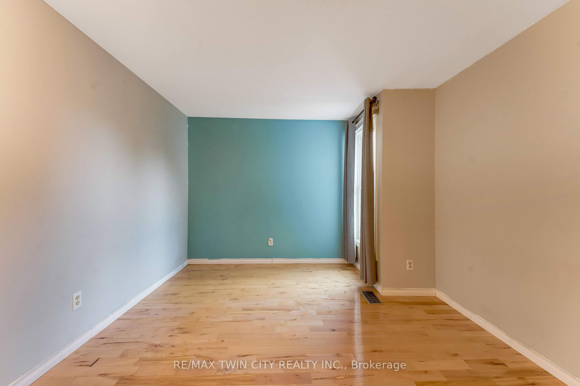 Photo 15 of Unit 23, 415 Morgan Avenue, Kitchener, Centreville Chicopee — HOMEH
