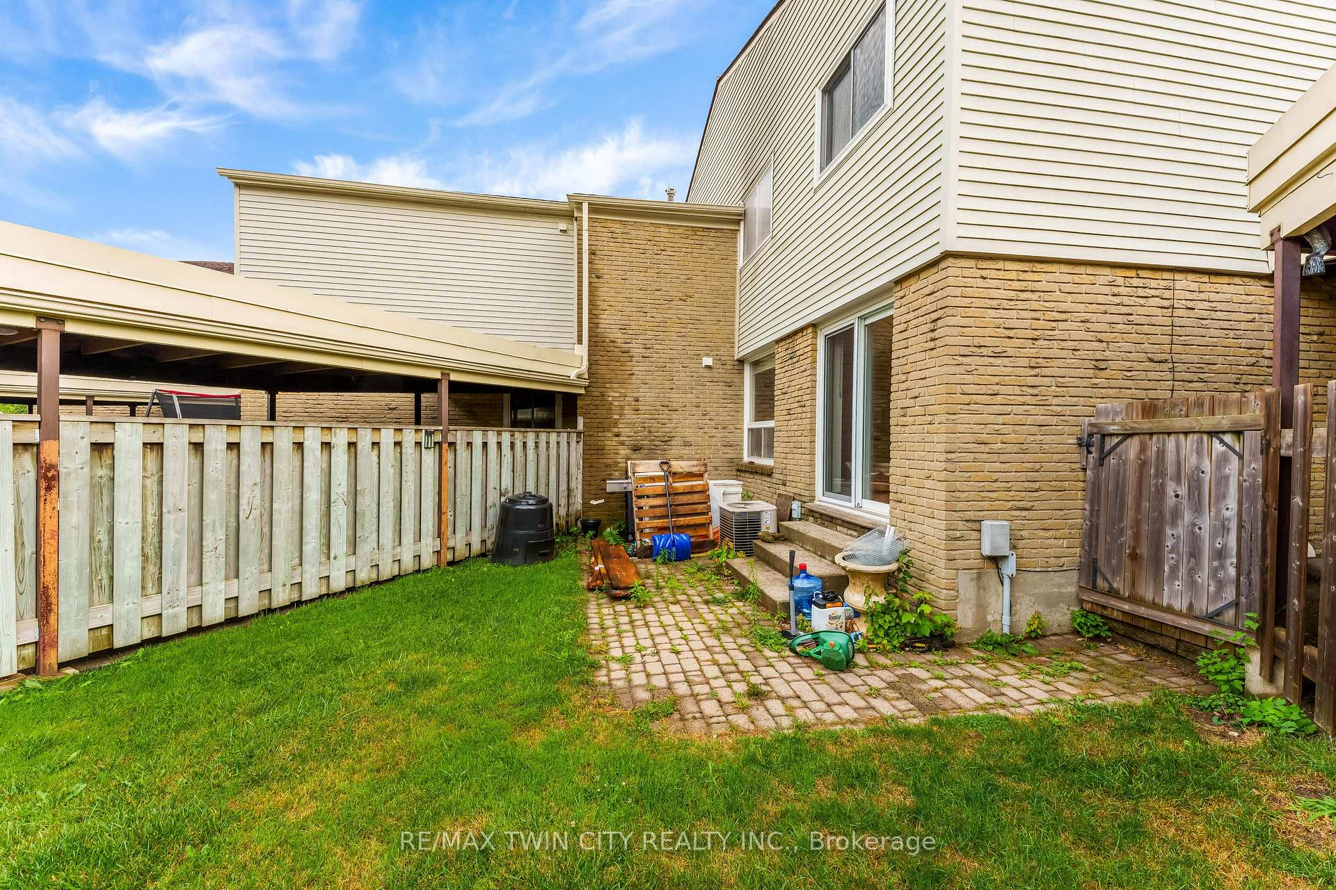 Photo 25 of Unit 23, 415 Morgan Avenue, Kitchener, Centreville Chicopee — HOMEH