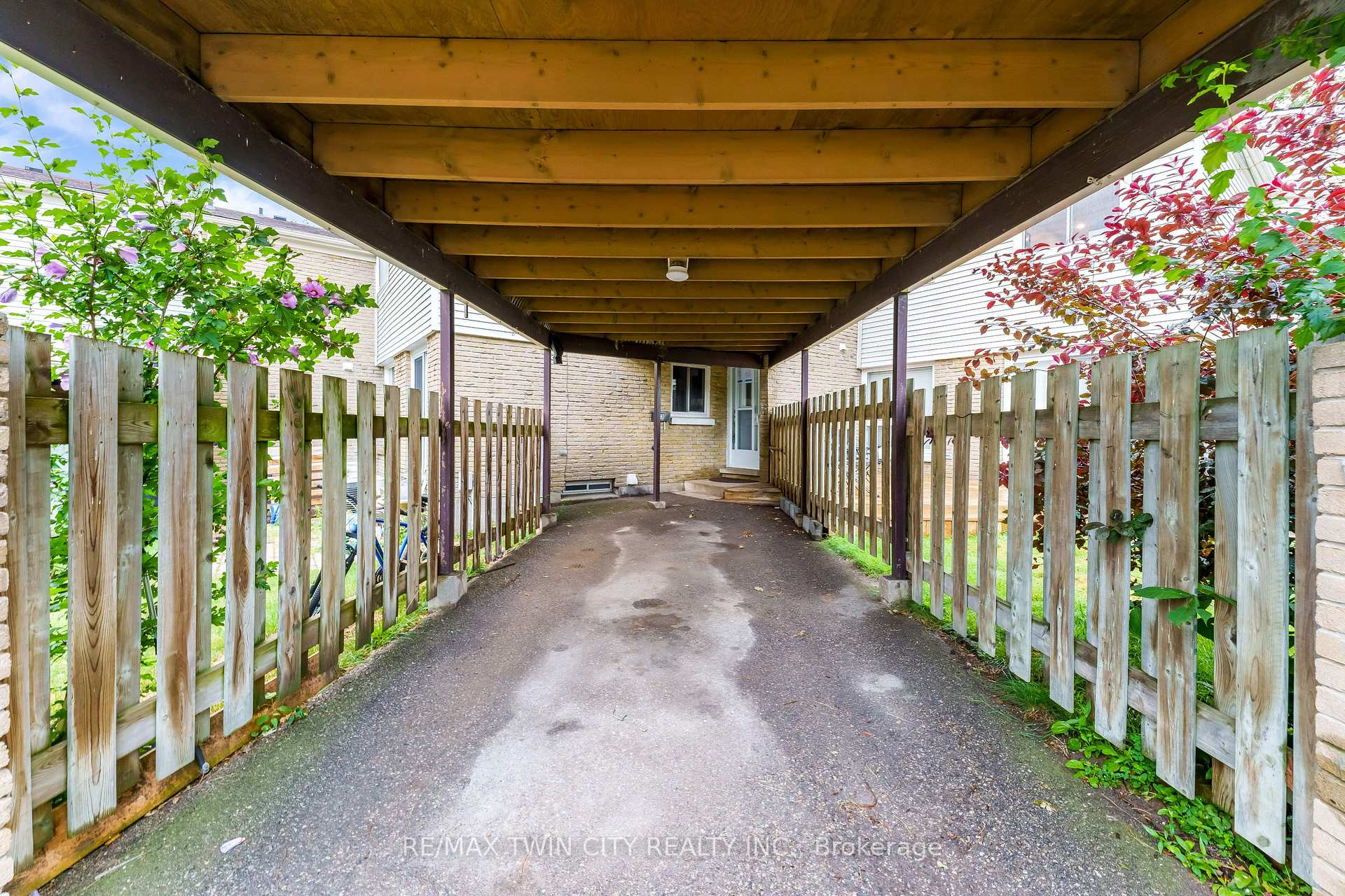 Photo 27 of Unit 23, 415 Morgan Avenue, Kitchener, Centreville Chicopee — HOMEH