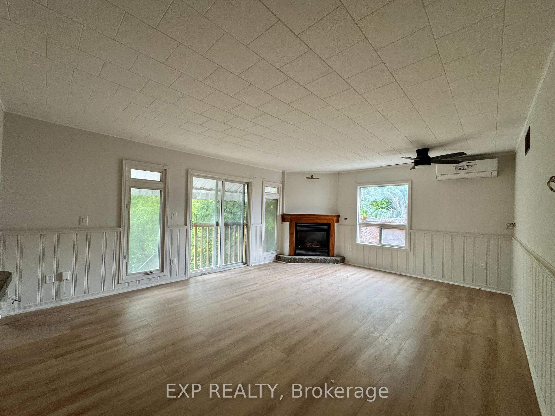 Photo 3 of Unit A, 112 Baseline Road, Clarington, Bowmanville — HOMEH
