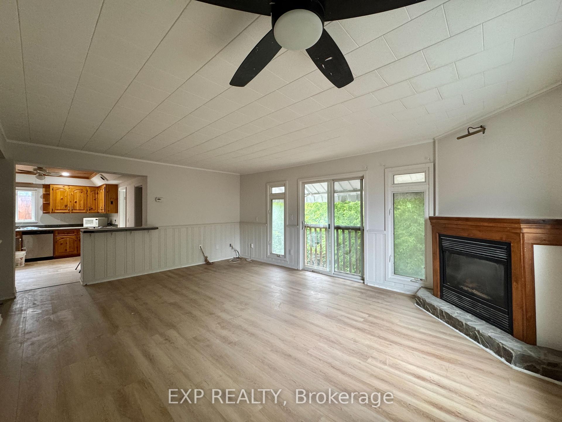 Photo 4 of Unit A, 112 Baseline Road, Clarington, Bowmanville — HOMEH