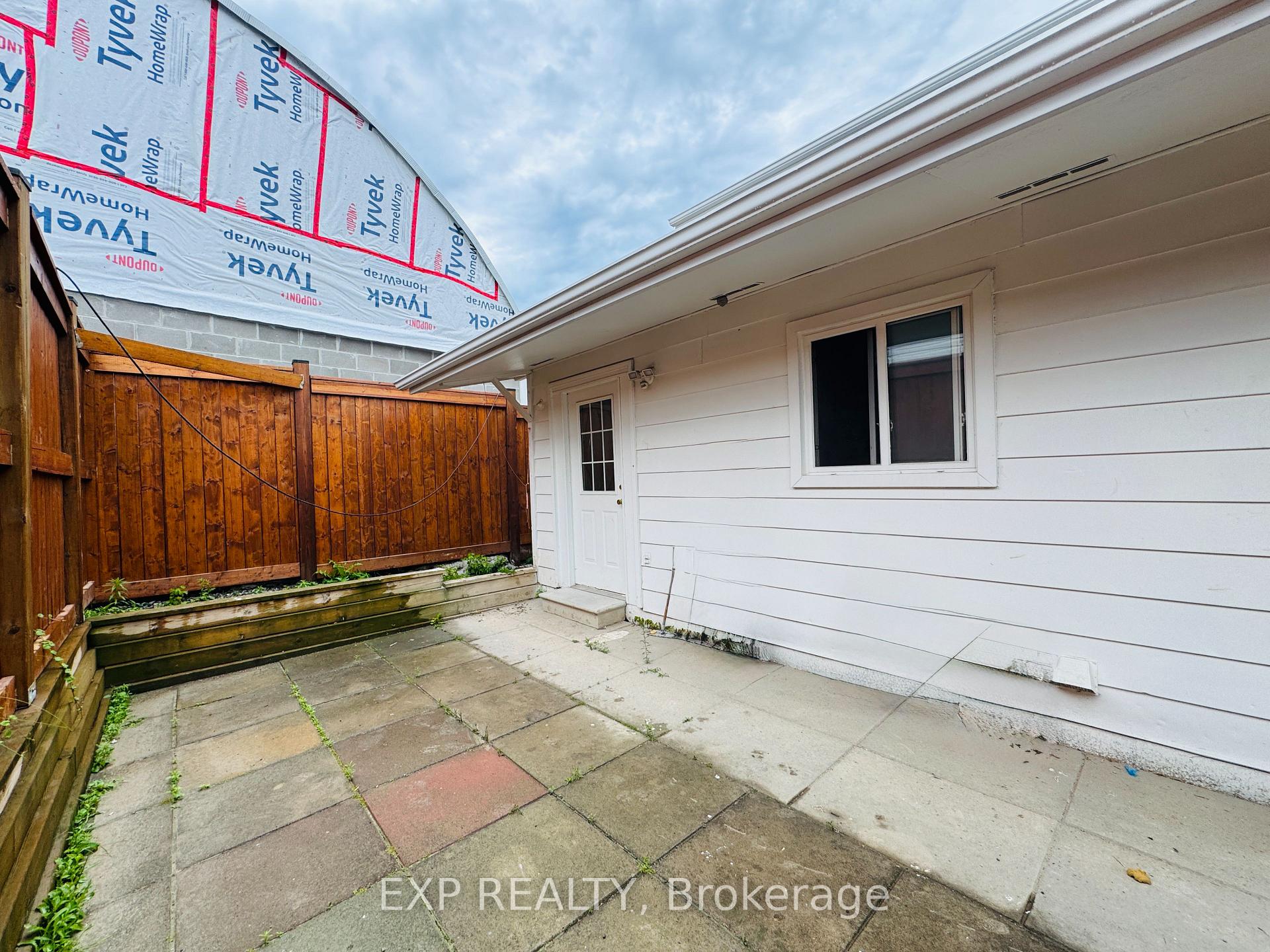 Photo 13 of Unit A, 112 Baseline Road, Clarington, Bowmanville — HOMEH