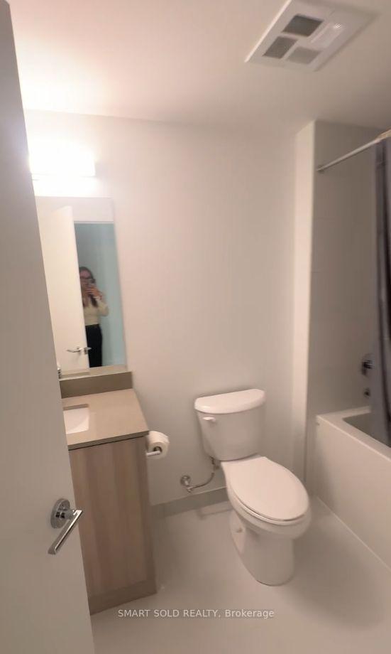 Photo 12 of Unit 607, 1005 Dundas Street E, Oakville, Joshua Meadows — HOMEH