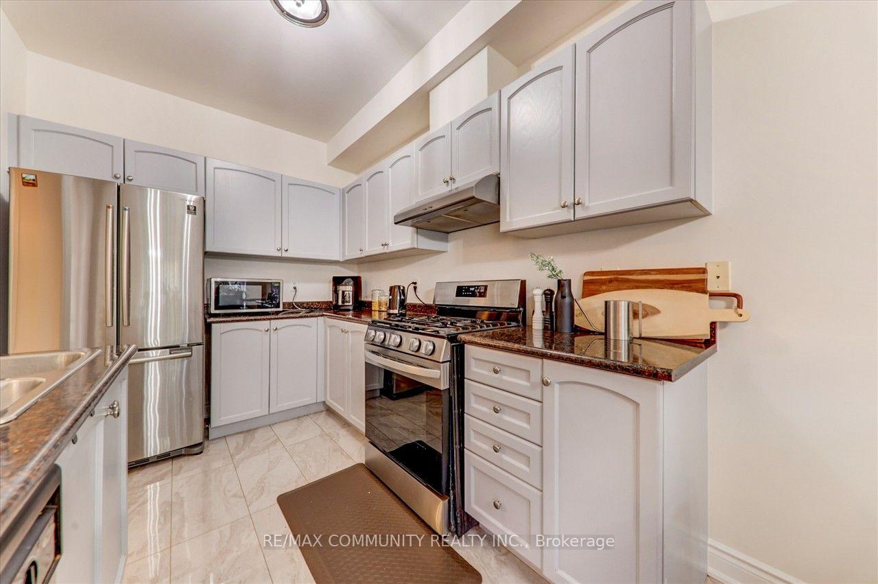 Photo 14 of 69 Clearfield Drive, Brampton, Bram East — HOMEH
