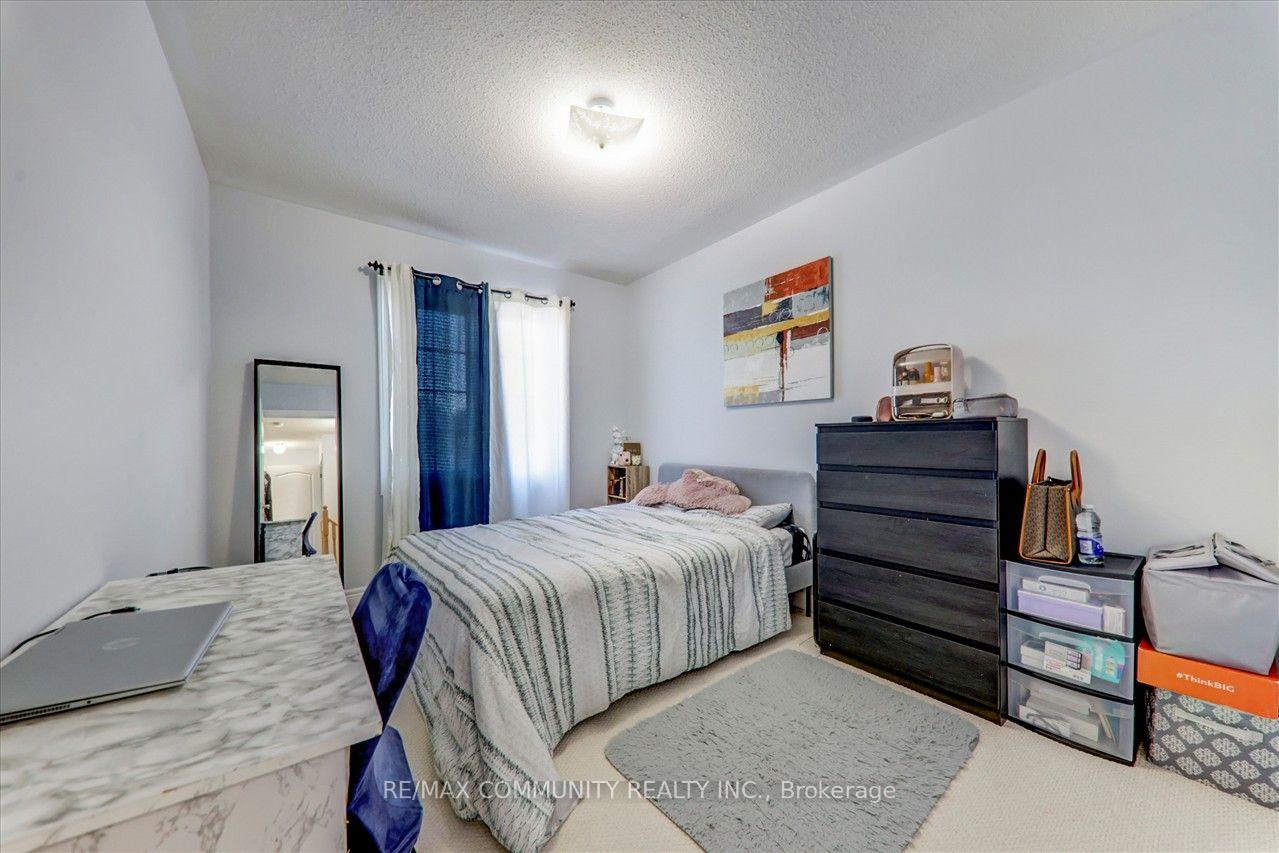 Photo 23 of 69 Clearfield Drive, Brampton, Bram East — HOMEH