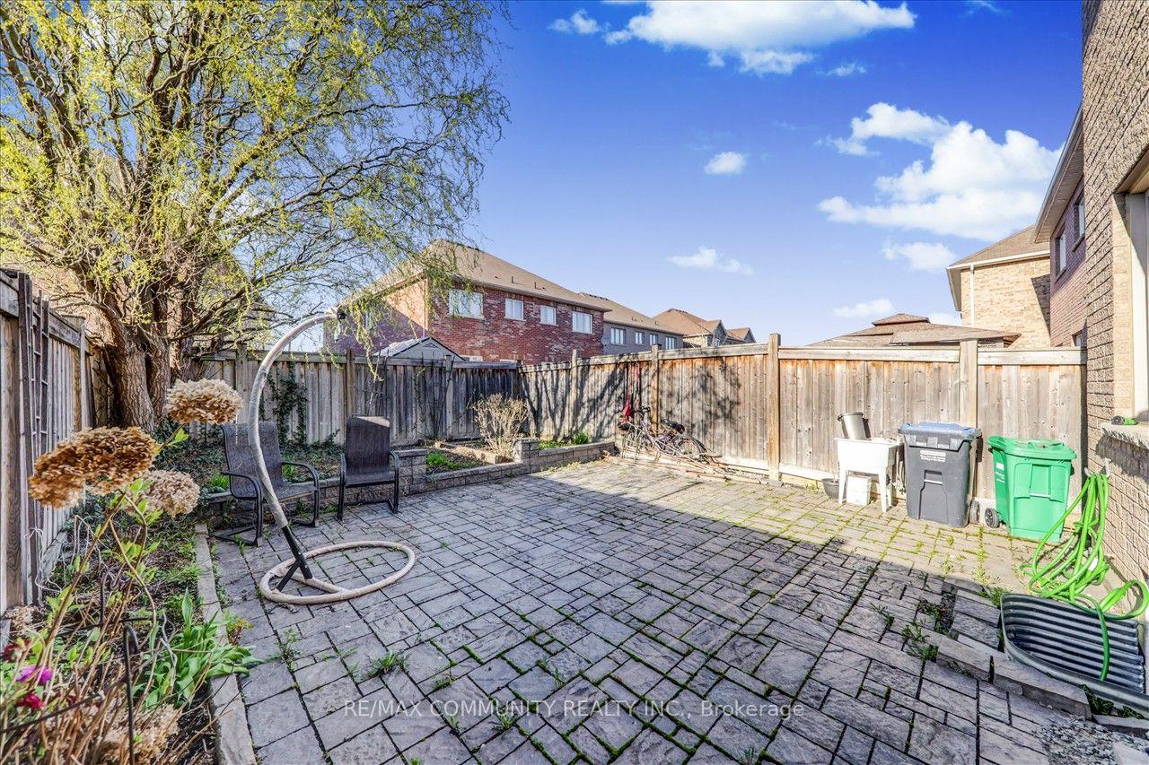 Photo 34 of 69 Clearfield Drive, Brampton, Bram East — HOMEH