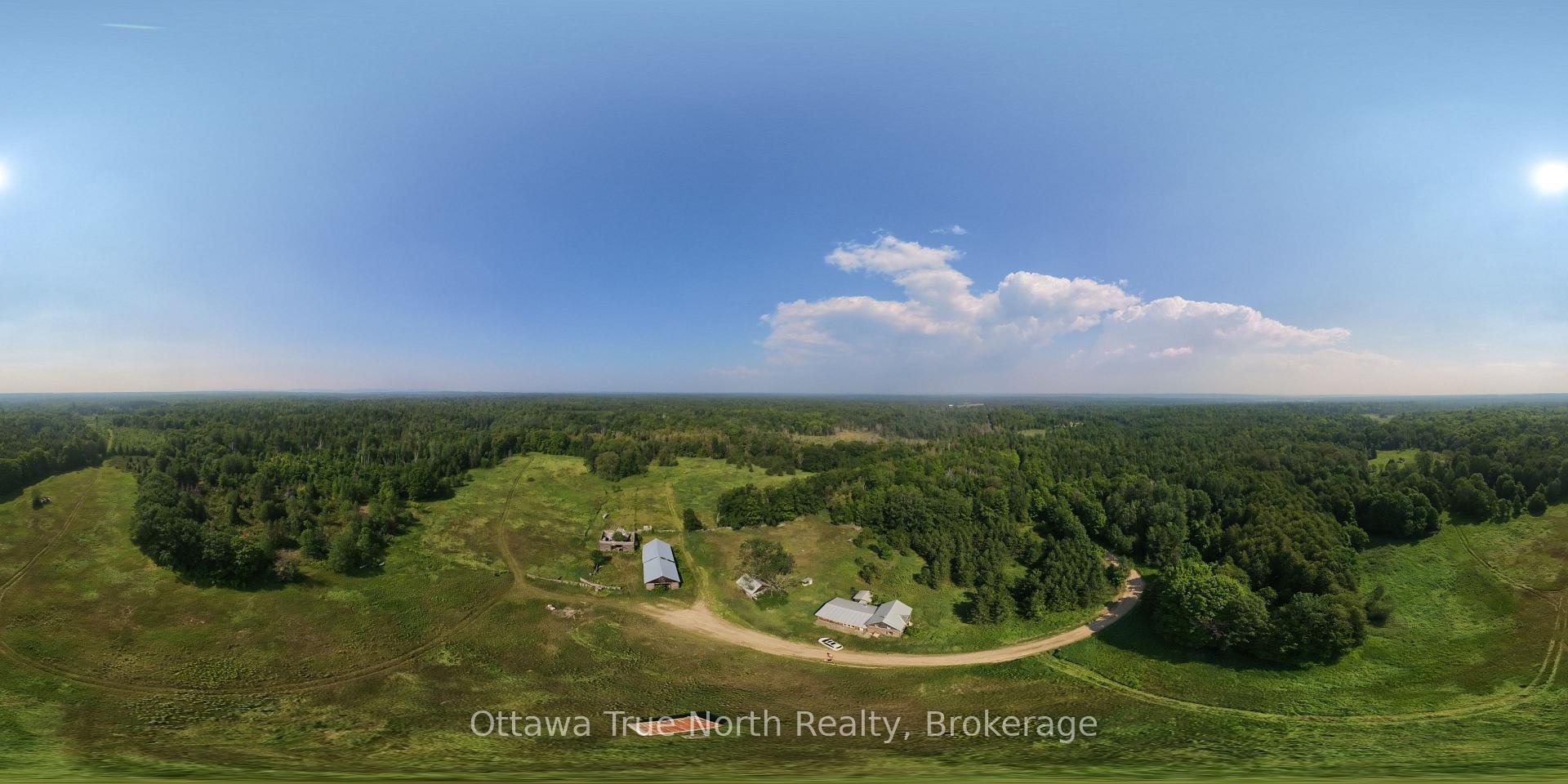 Photo 5 of 652 Wren Road, Bonnechere Valley, Eganville/Bonnechere Twp — HOMEH
