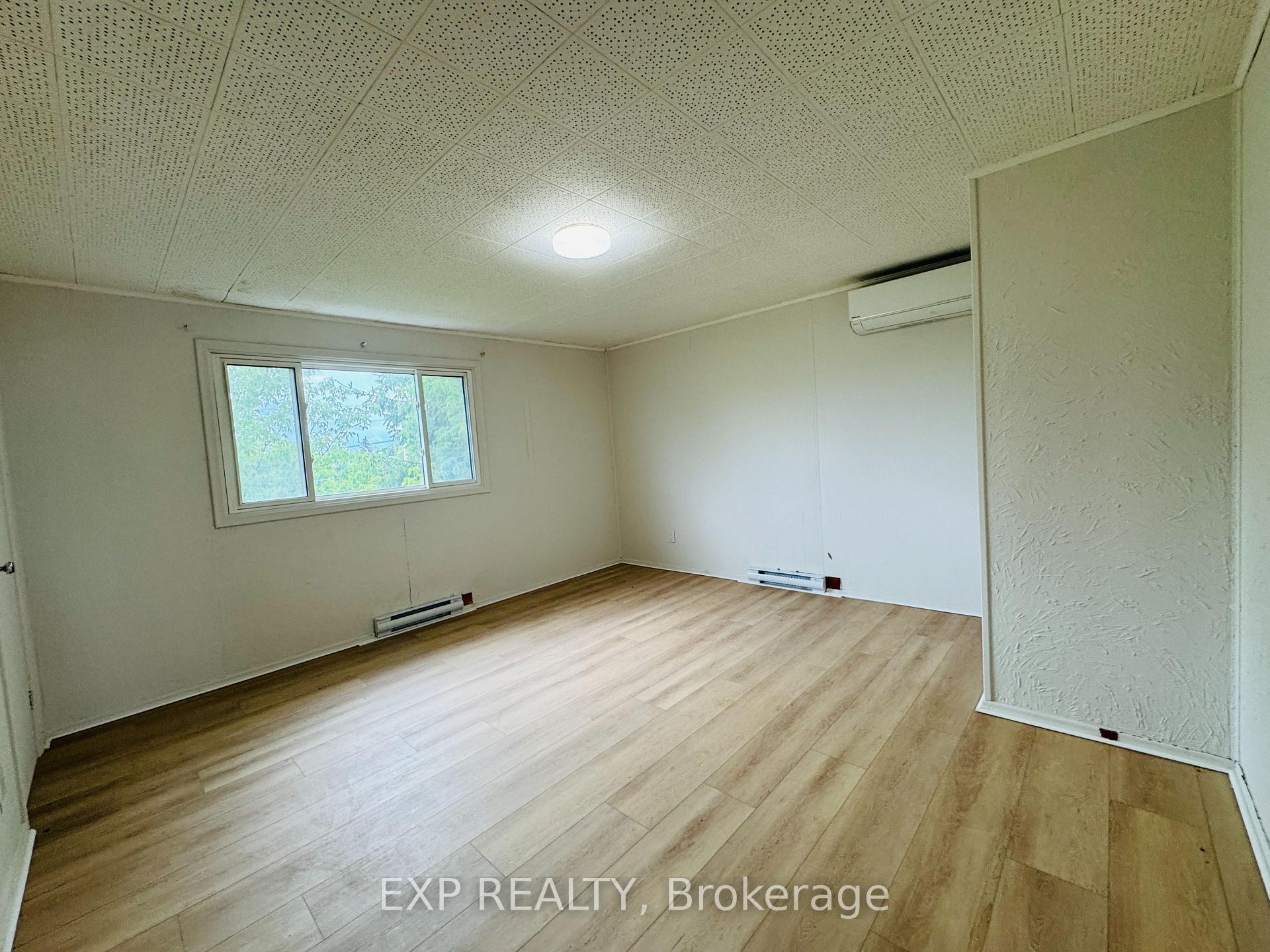 Photo 4 of Unit B, 112 Baseline Road, Clarington, Bowmanville — HOMEH