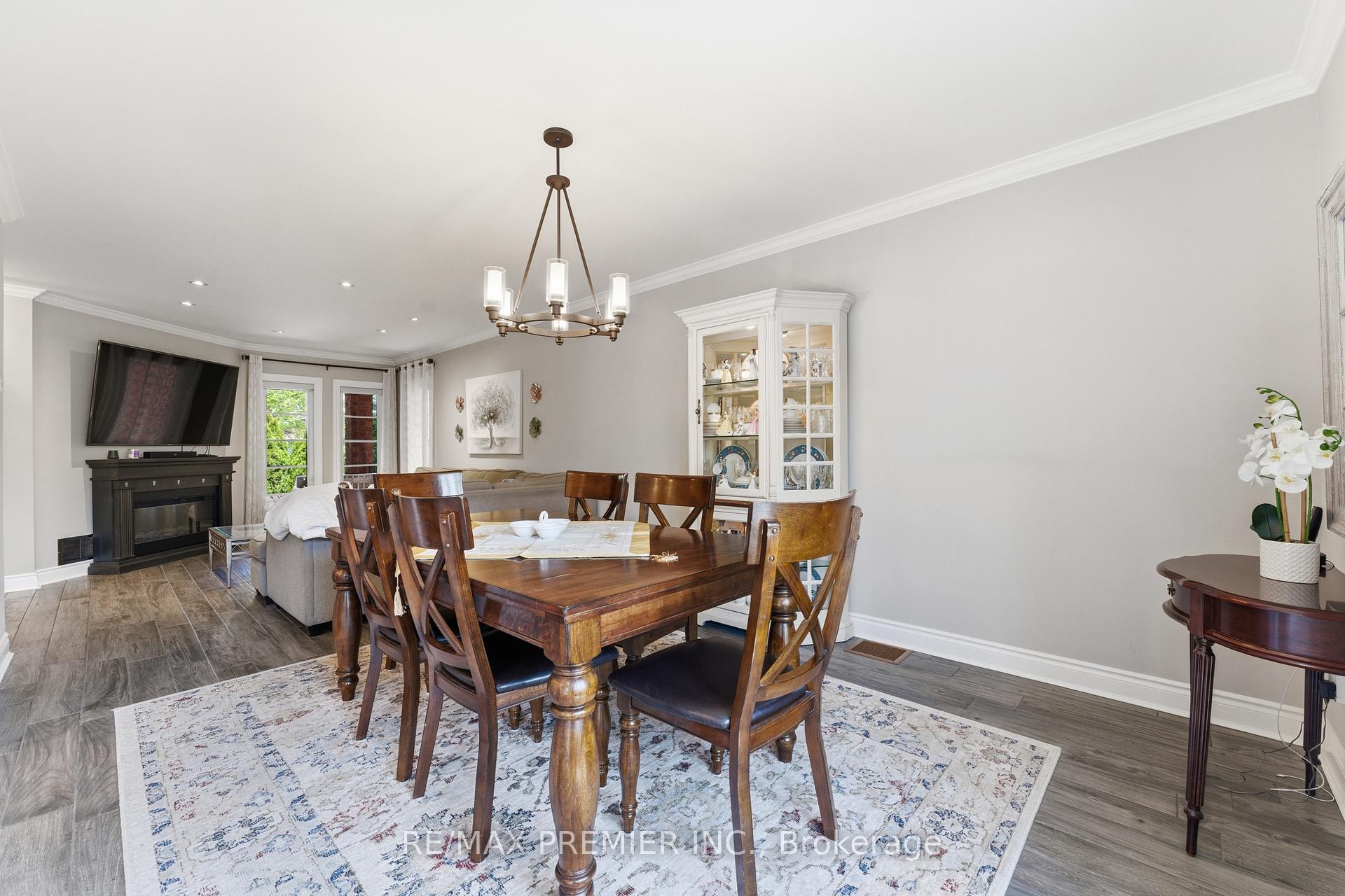 Photo 12 of 37 Princeton Gate, Vaughan, Maple — HOMEH