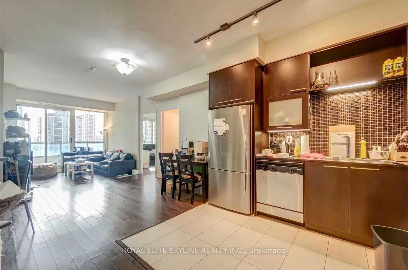 Photo 1 of Unit 708, 500 Sherbourne Street, Toronto, North St. James Town — HOMEH