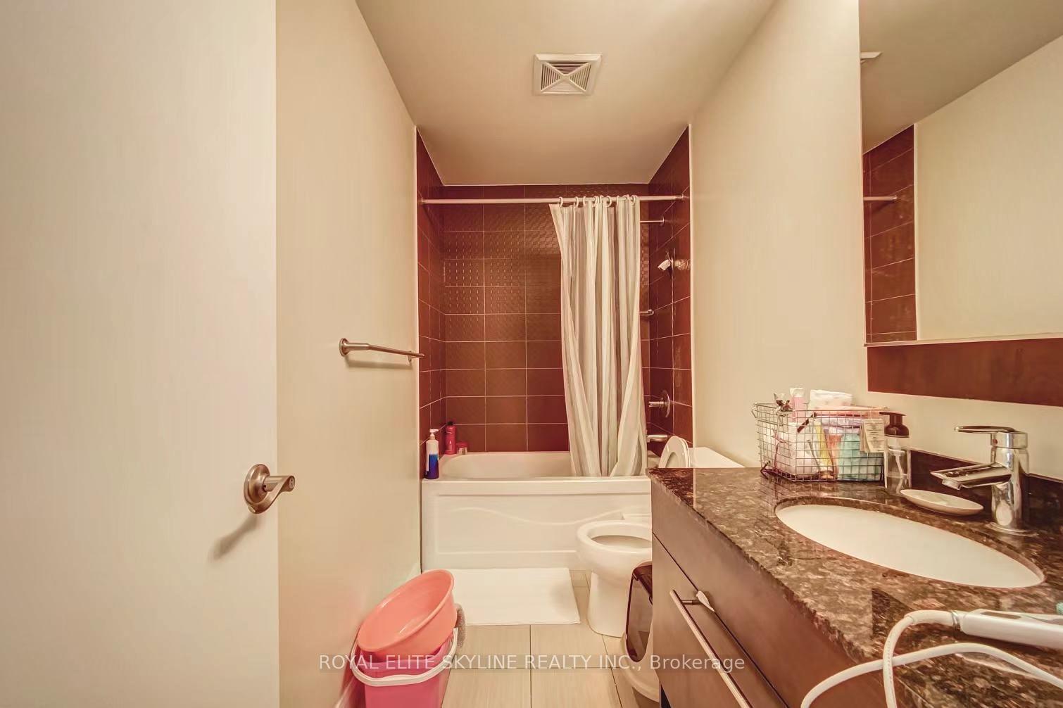 Photo 7 of Unit 708, 500 Sherbourne Street, Toronto, North St. James Town — HOMEH