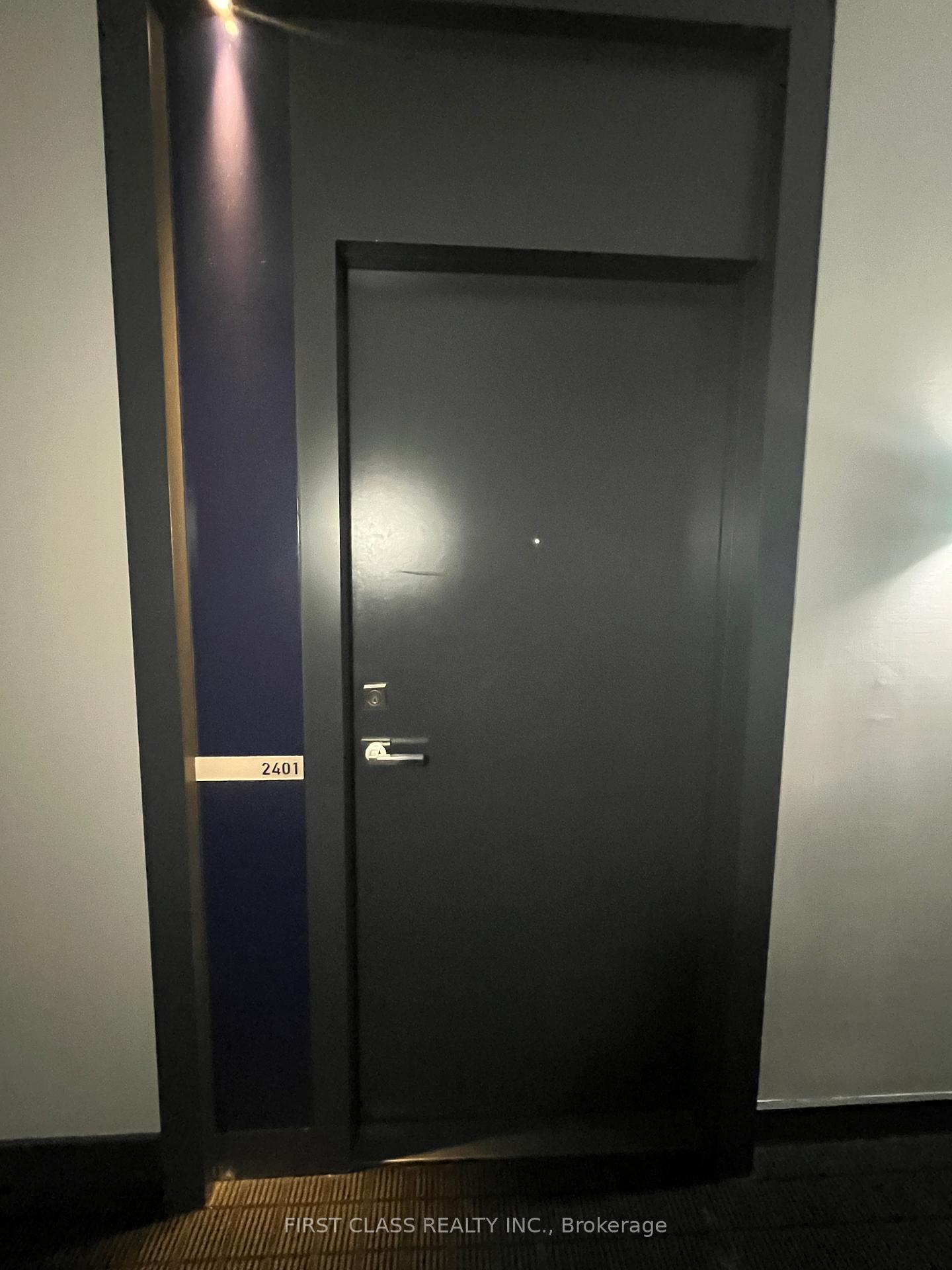 Photo 3 of Unit 2401, 832 Bay Street, Toronto, Bay Street Corridor — HOMEH