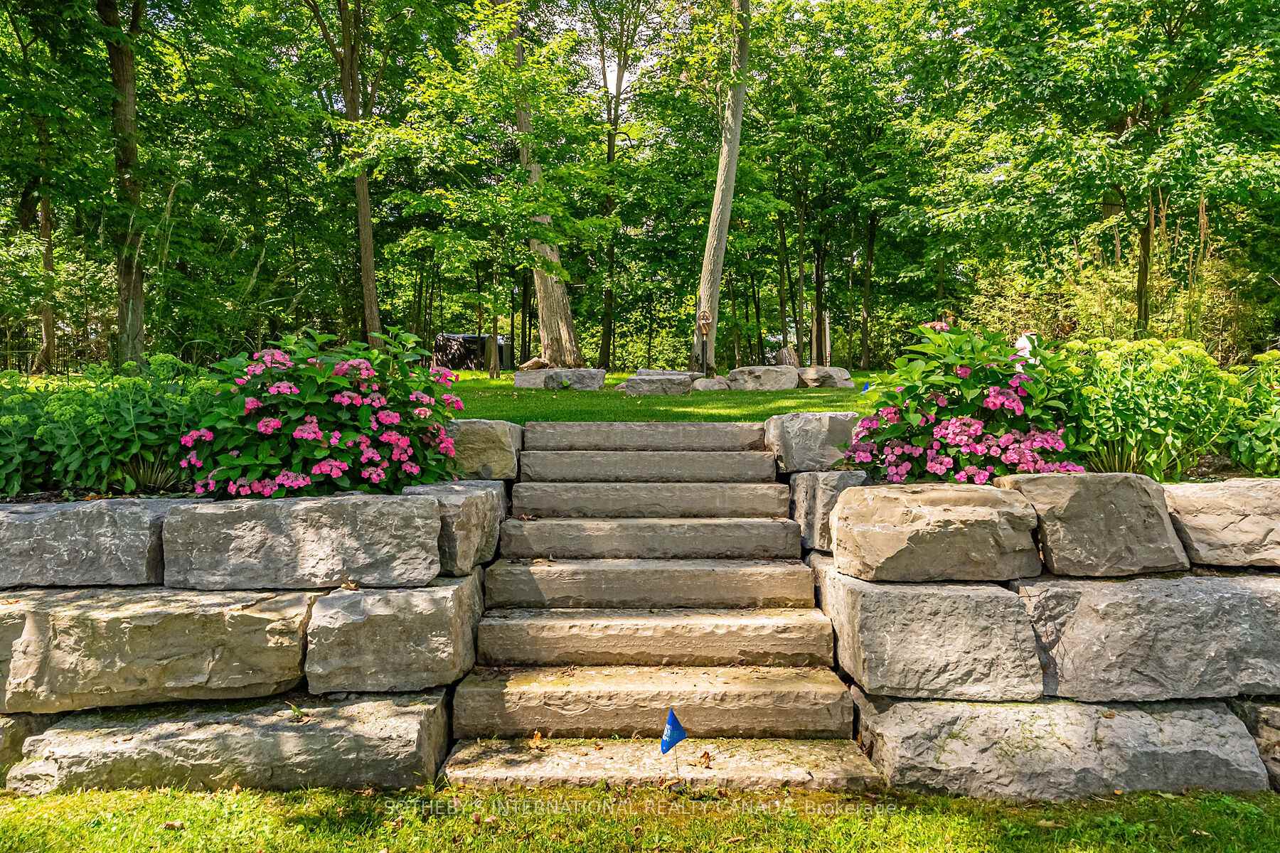 Photo 10 of 45 Ivy Lane, Orillia — HOMEH