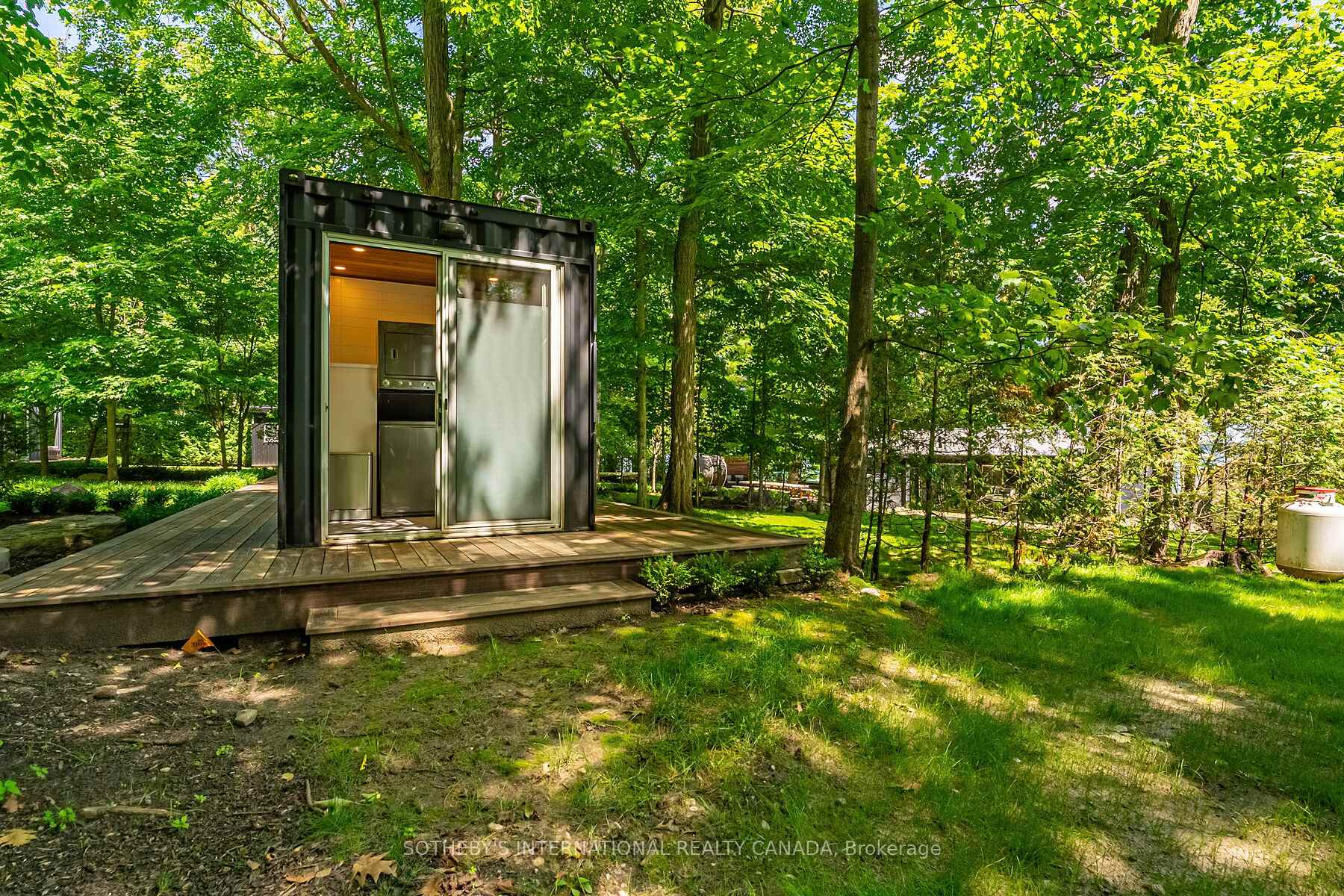 Photo 11 of 45 Ivy Lane, Orillia — HOMEH