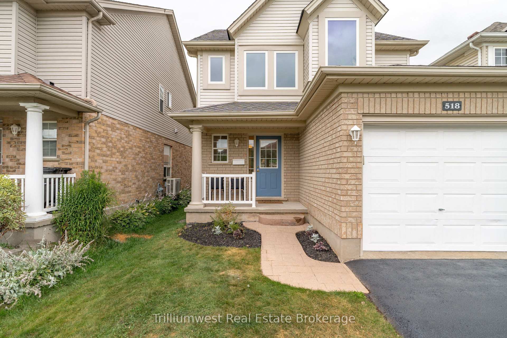 Photo 2 of 518 Brookmill Crescent, Waterloo, Columbia Forest — HOMEH