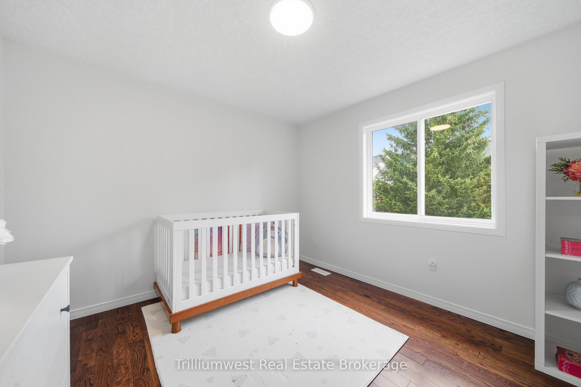 Photo 25 of 518 Brookmill Crescent, Waterloo, Columbia Forest — HOMEH