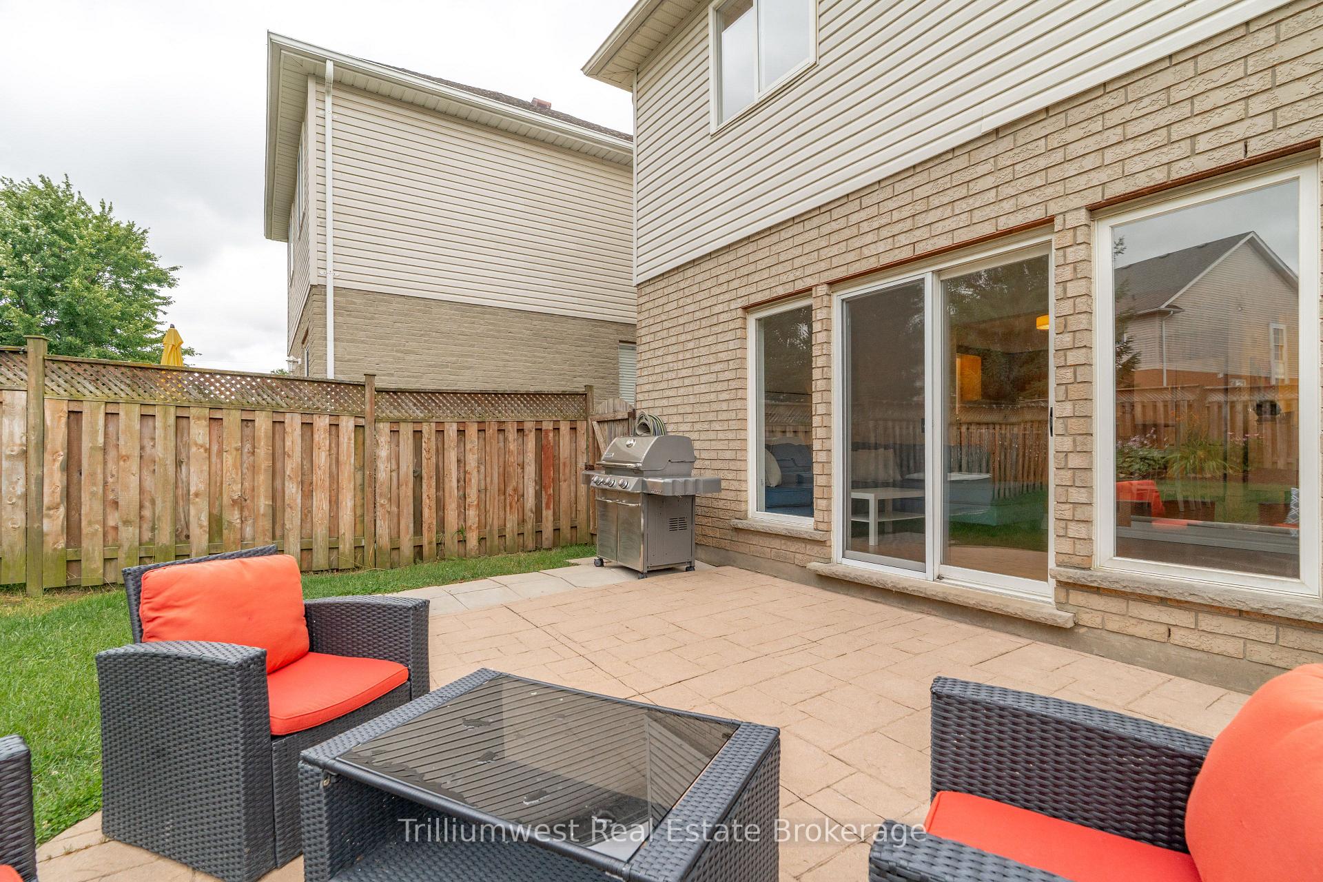 Photo 35 of 518 Brookmill Crescent, Waterloo, Columbia Forest — HOMEH
