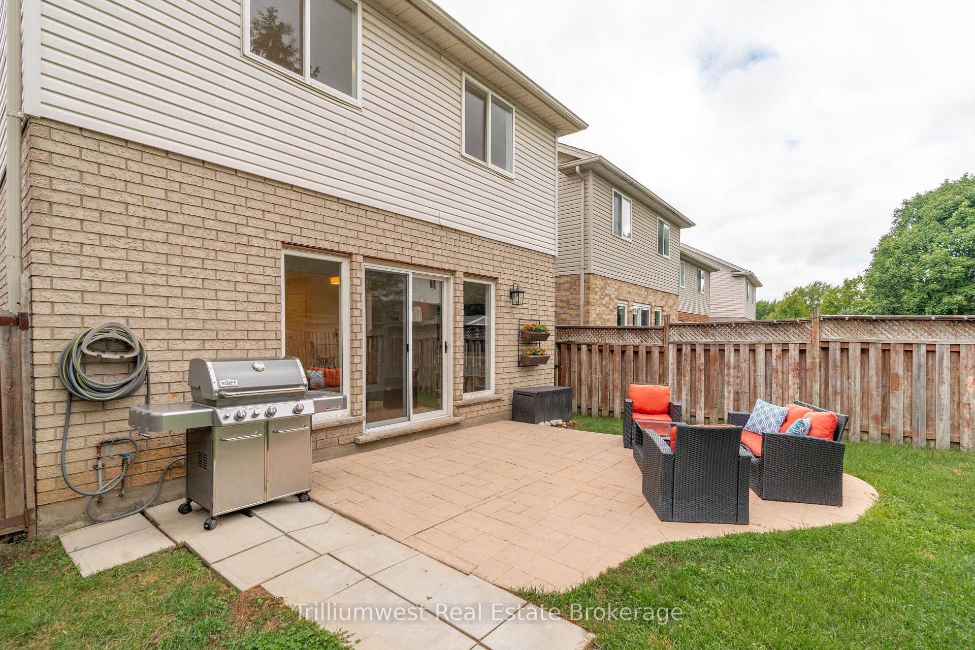 Photo 36 of 518 Brookmill Crescent, Waterloo, Columbia Forest — HOMEH