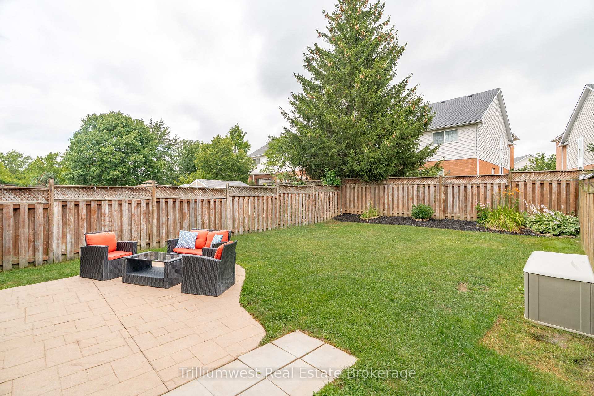 Photo 38 of 518 Brookmill Crescent, Waterloo, Columbia Forest — HOMEH