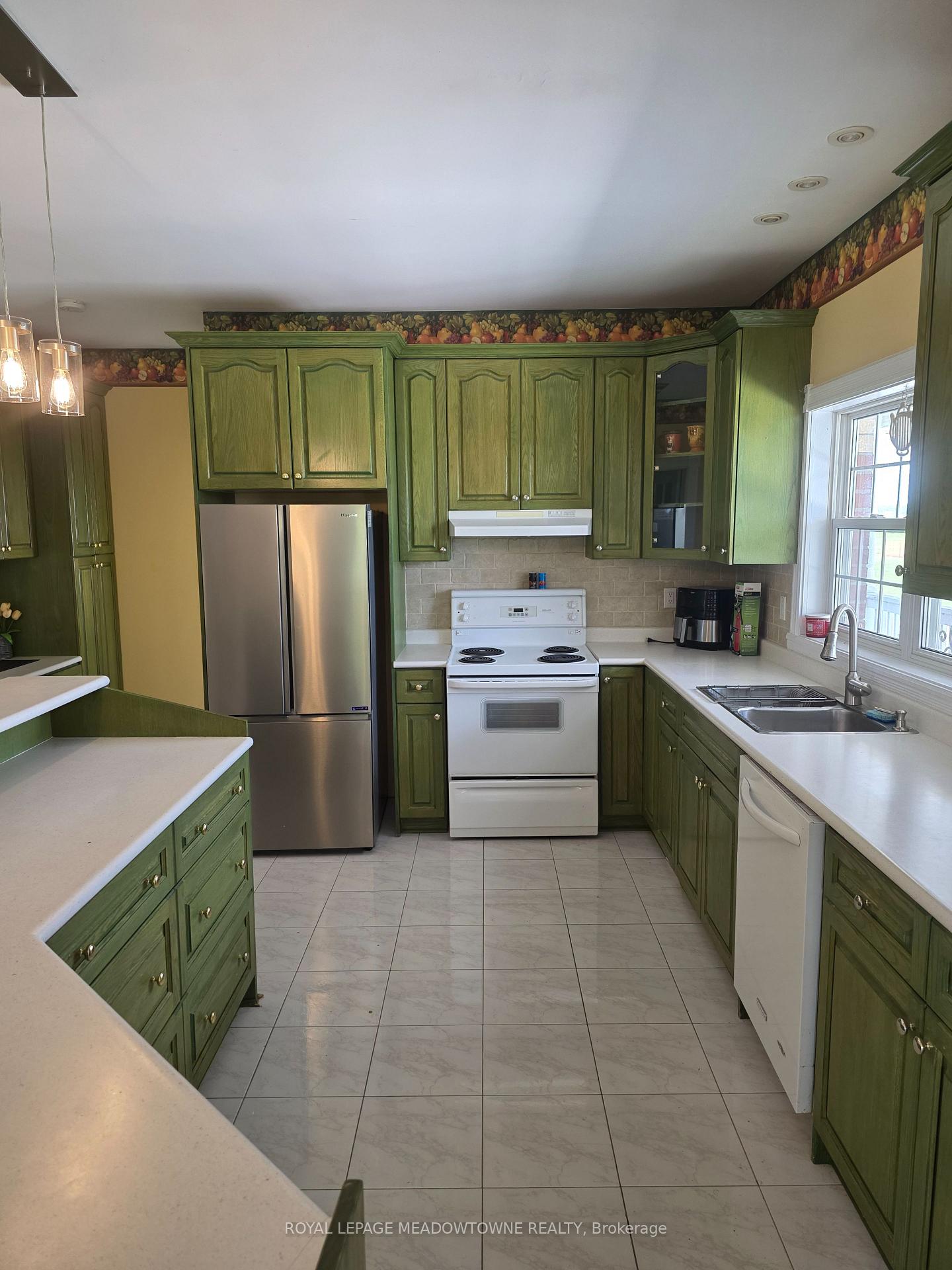 Photo 4 of 13727 Creditview Road, Caledon, Rural Caledon — HOMEH